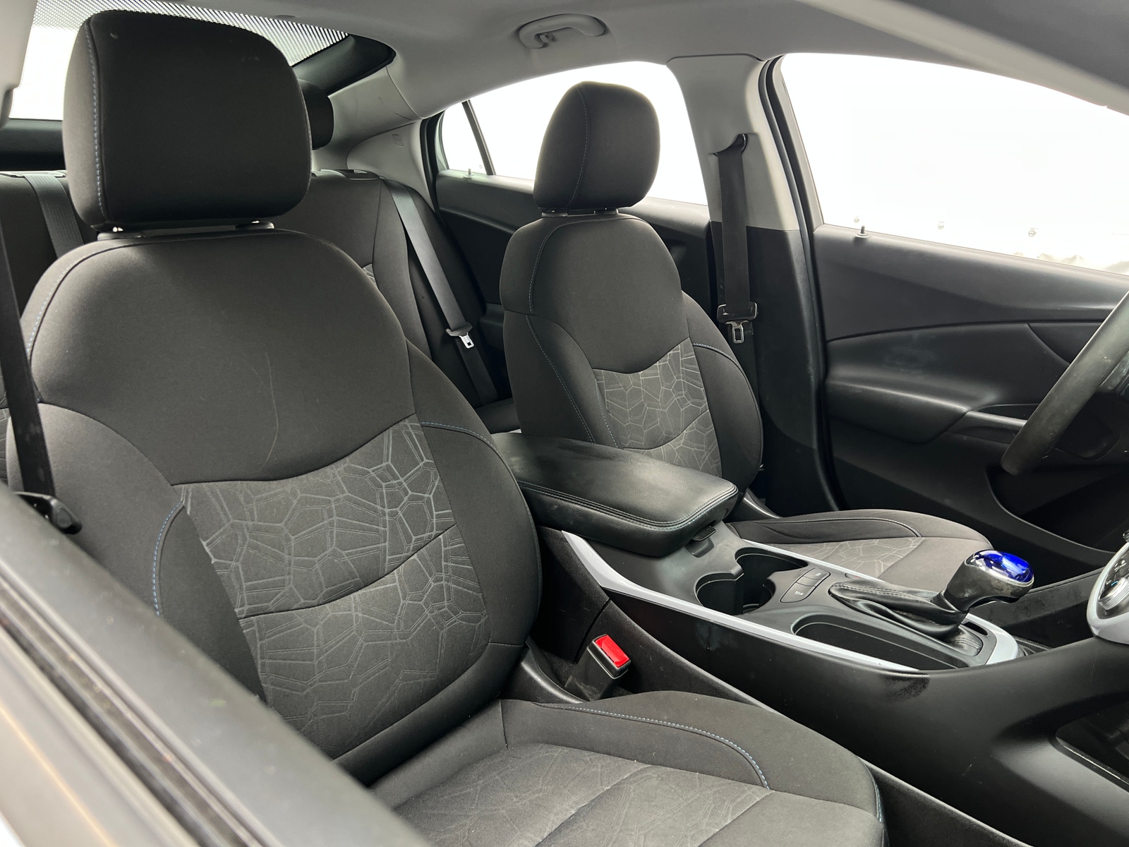 Thumbnail: 2018 Chevrolet Volt - 2