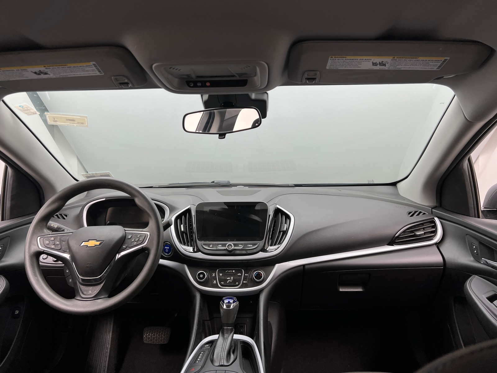 Thumbnail: 2018 Chevrolet Volt - 3