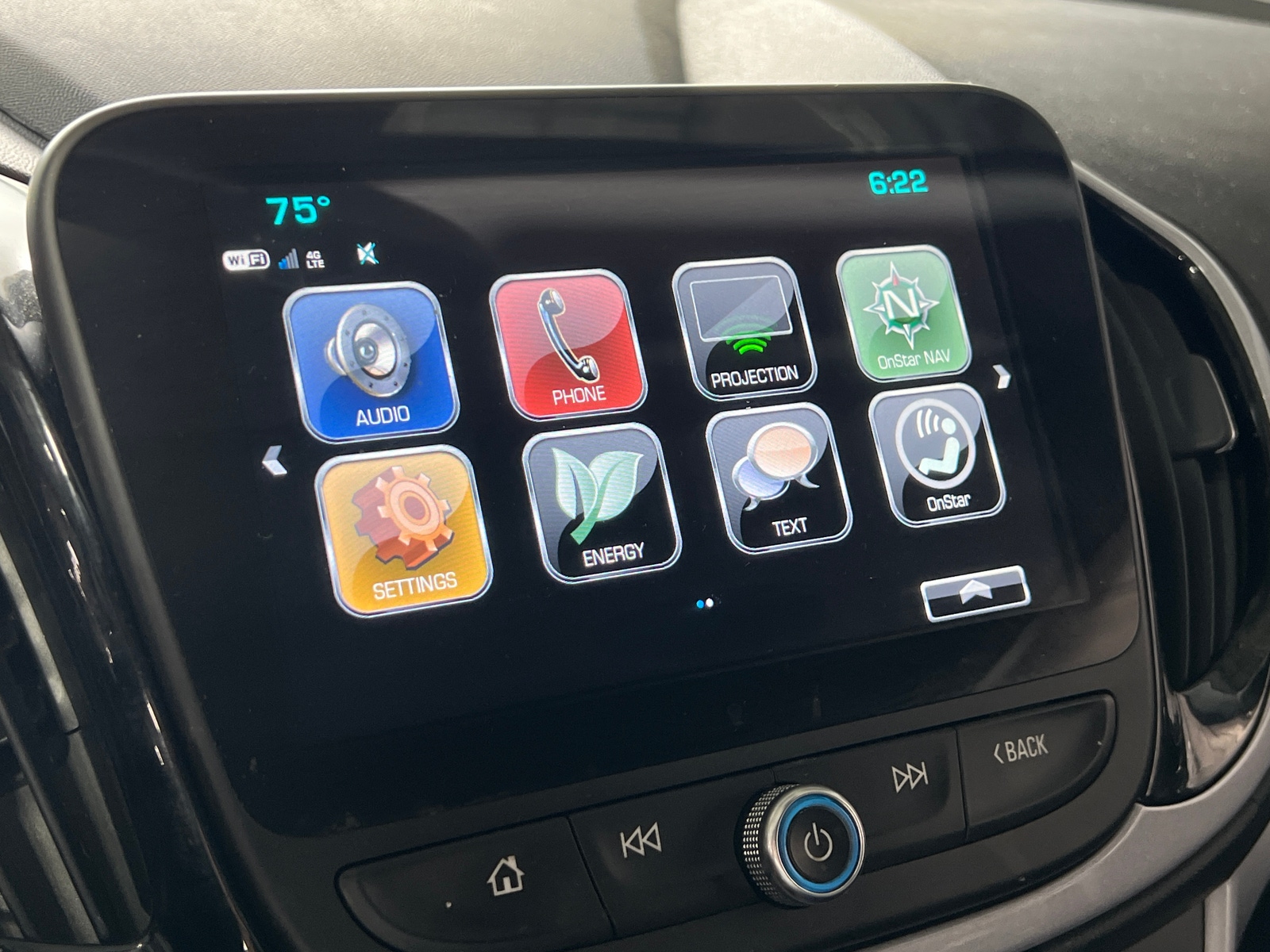 Thumbnail: 2018 Chevrolet Volt - 4