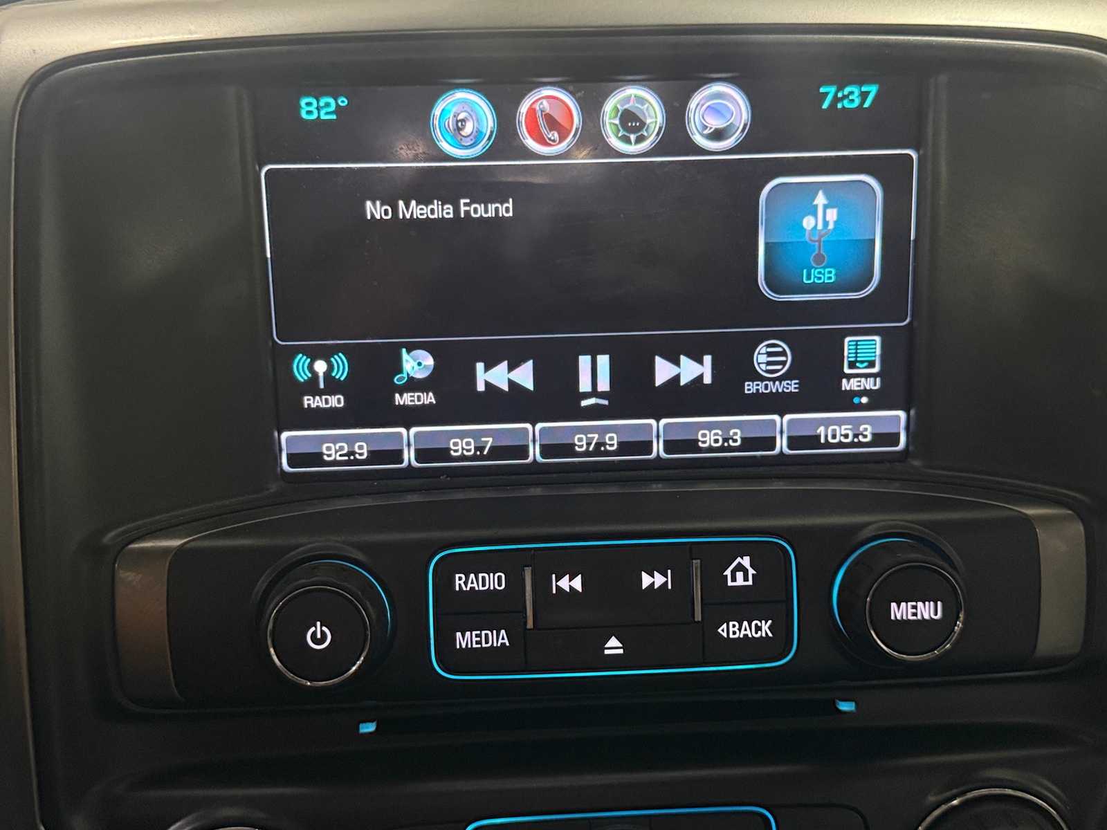 Thumbnail: 2018 Chevrolet Silverado 1500 - 3