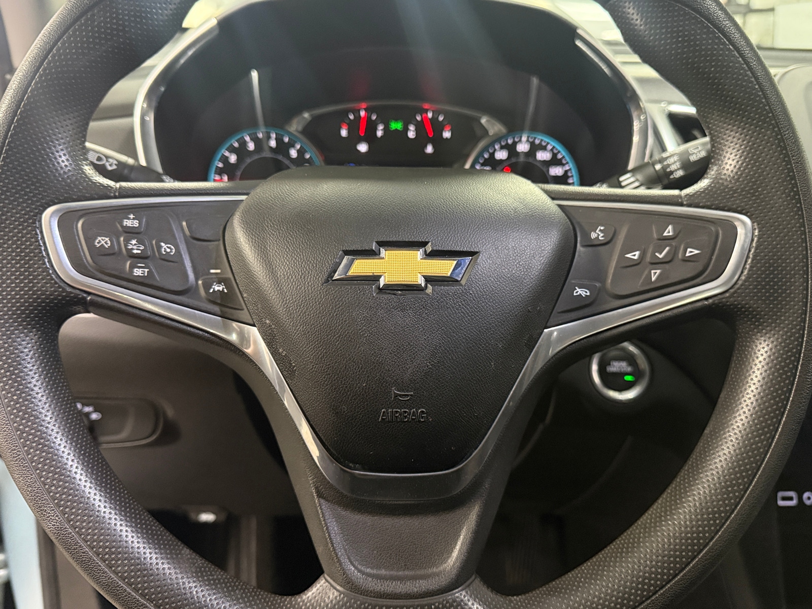 Thumbnail: 2022 Chevrolet Equinox - 5