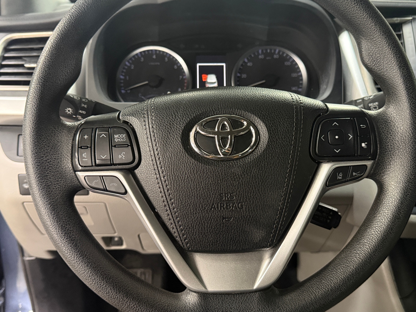 Thumbnail: 2019 Toyota Highlander - 5
