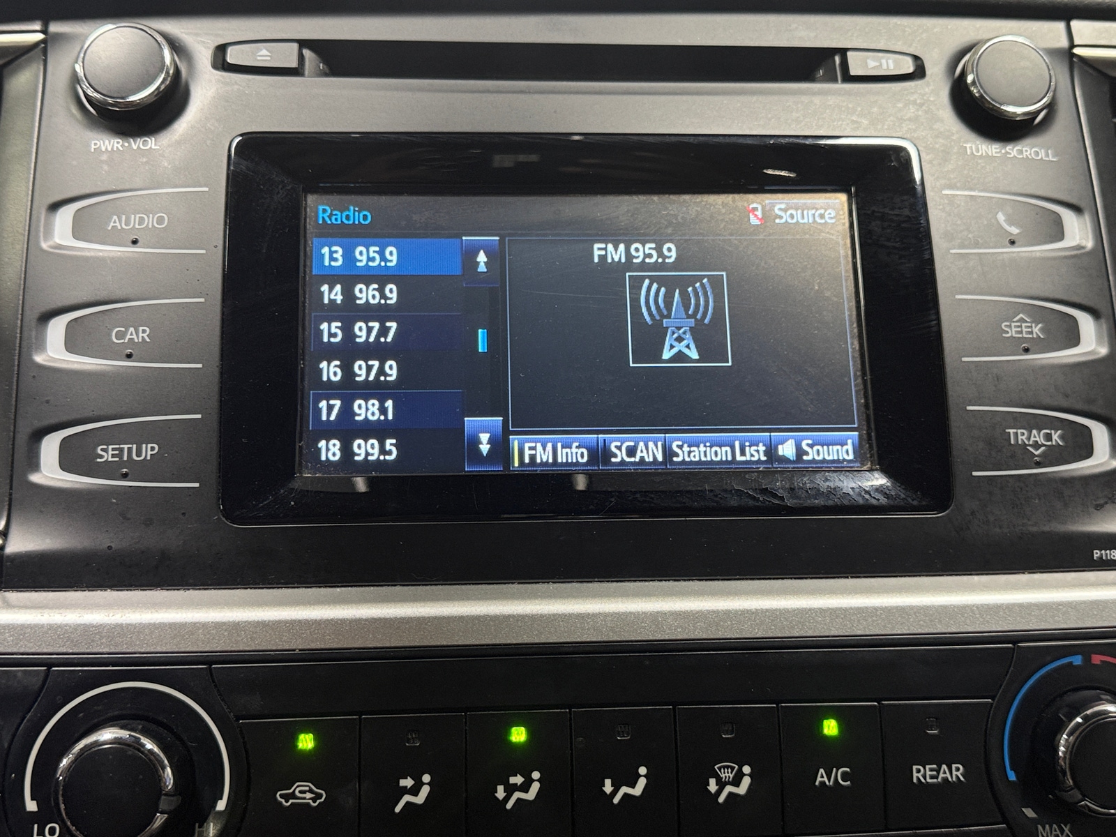 Thumbnail: 2019 Toyota Highlander - 4