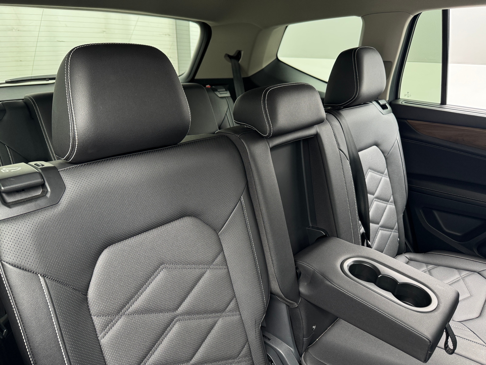 Thumbnail: 2026 Volkswagen Atlas - 5