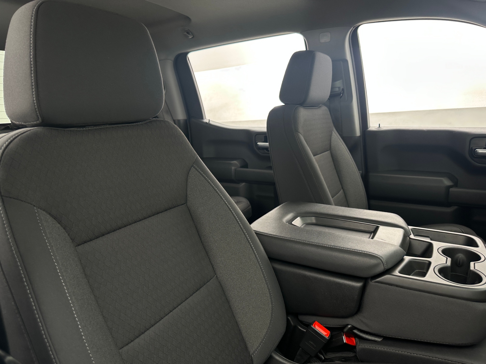 Thumbnail: 2025 Chevrolet Silverado 1500 - 2