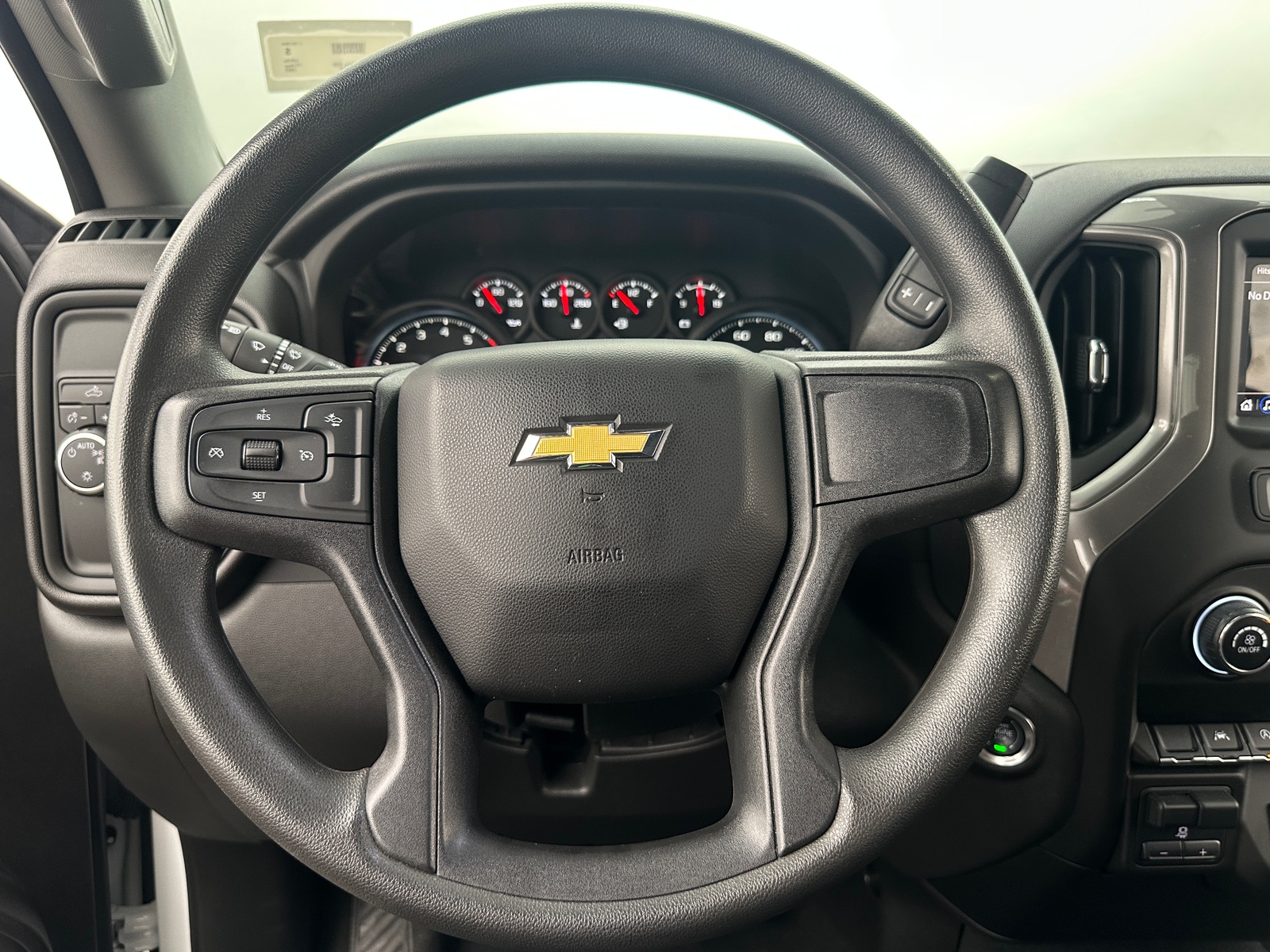 Thumbnail: 2025 Chevrolet Silverado 1500 - 5