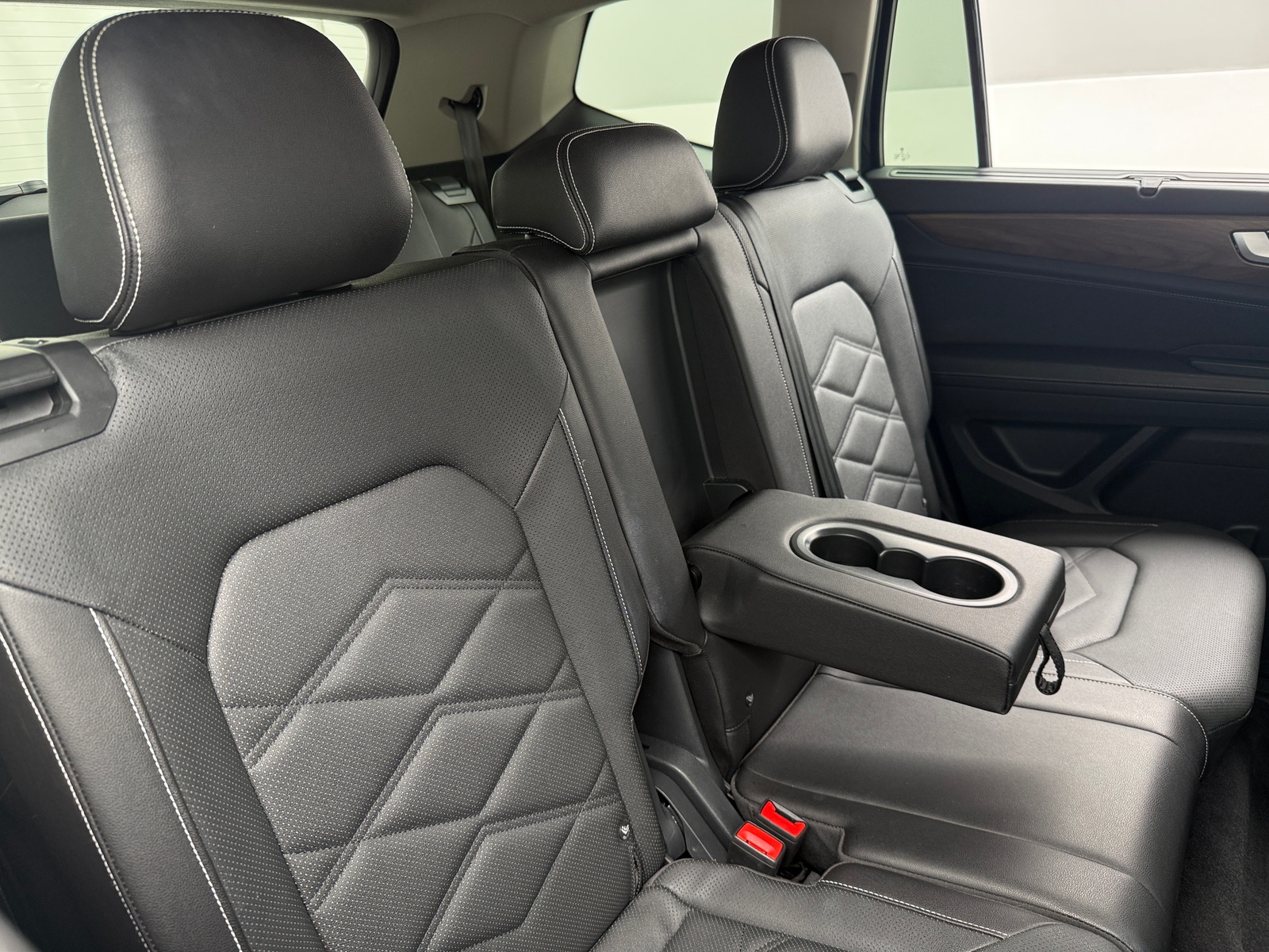 Thumbnail: 2026 Volkswagen Atlas - 5