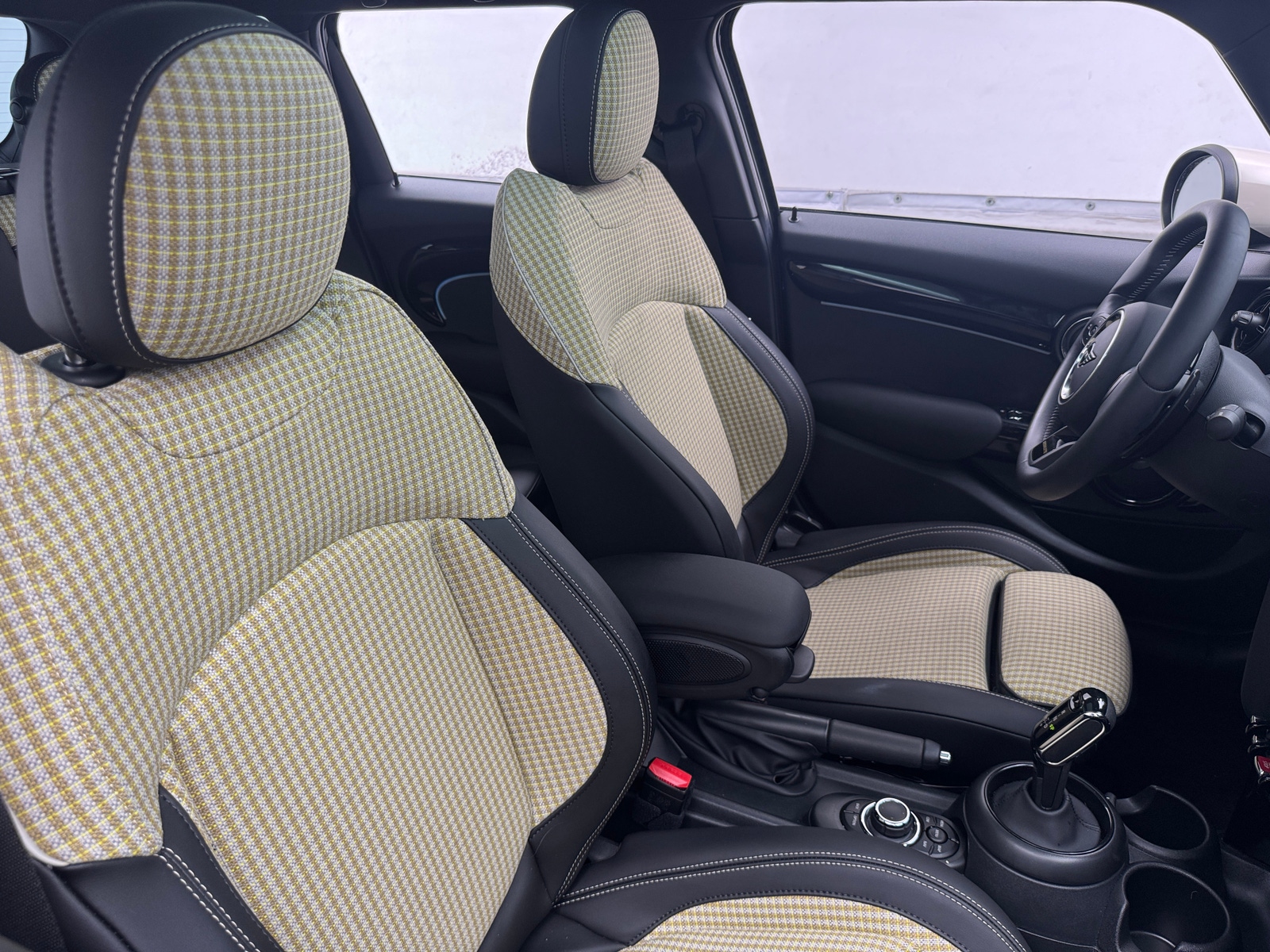 Thumbnail: 2024 MINI Cooper Hardtop - 2