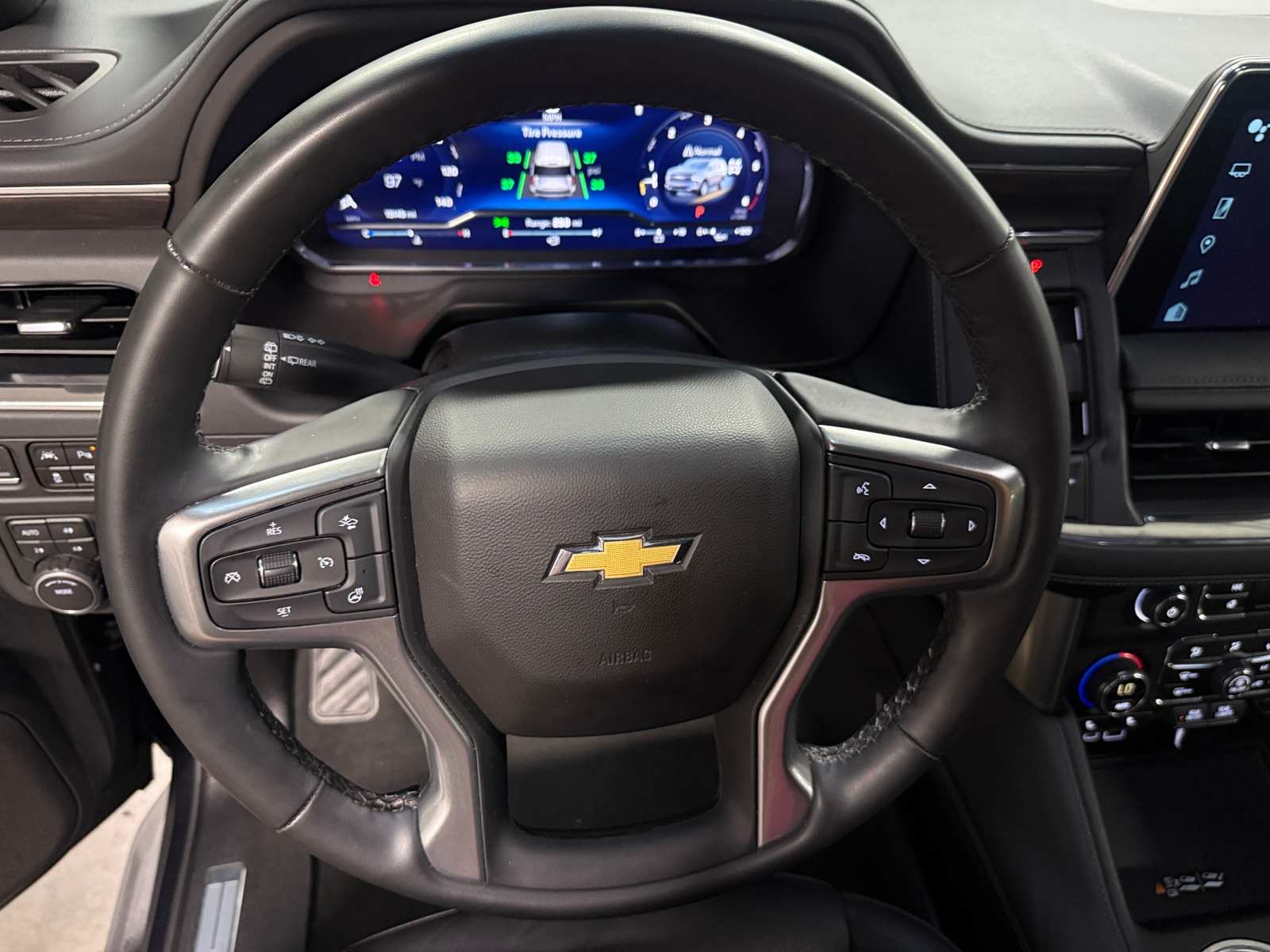 Thumbnail: 2024 Chevrolet Tahoe - 4