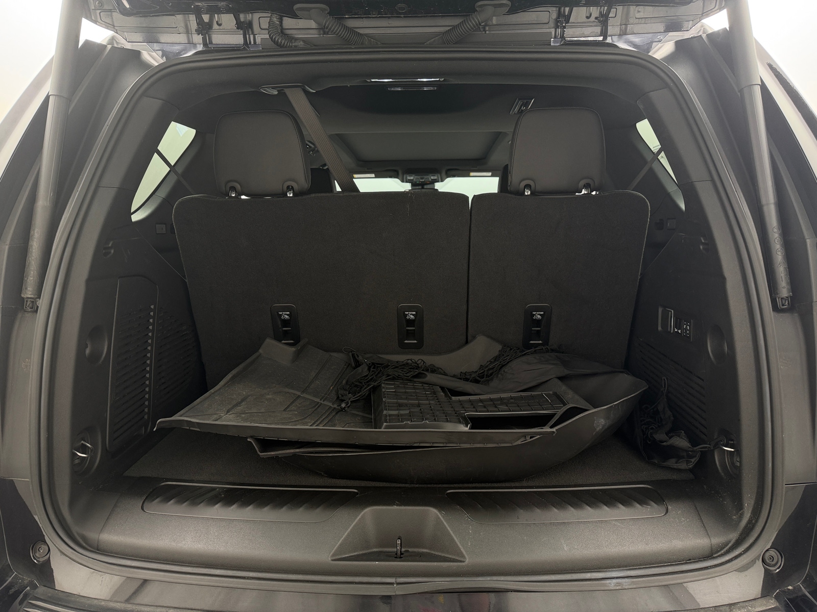 Thumbnail: 2024 Chevrolet Tahoe - 6