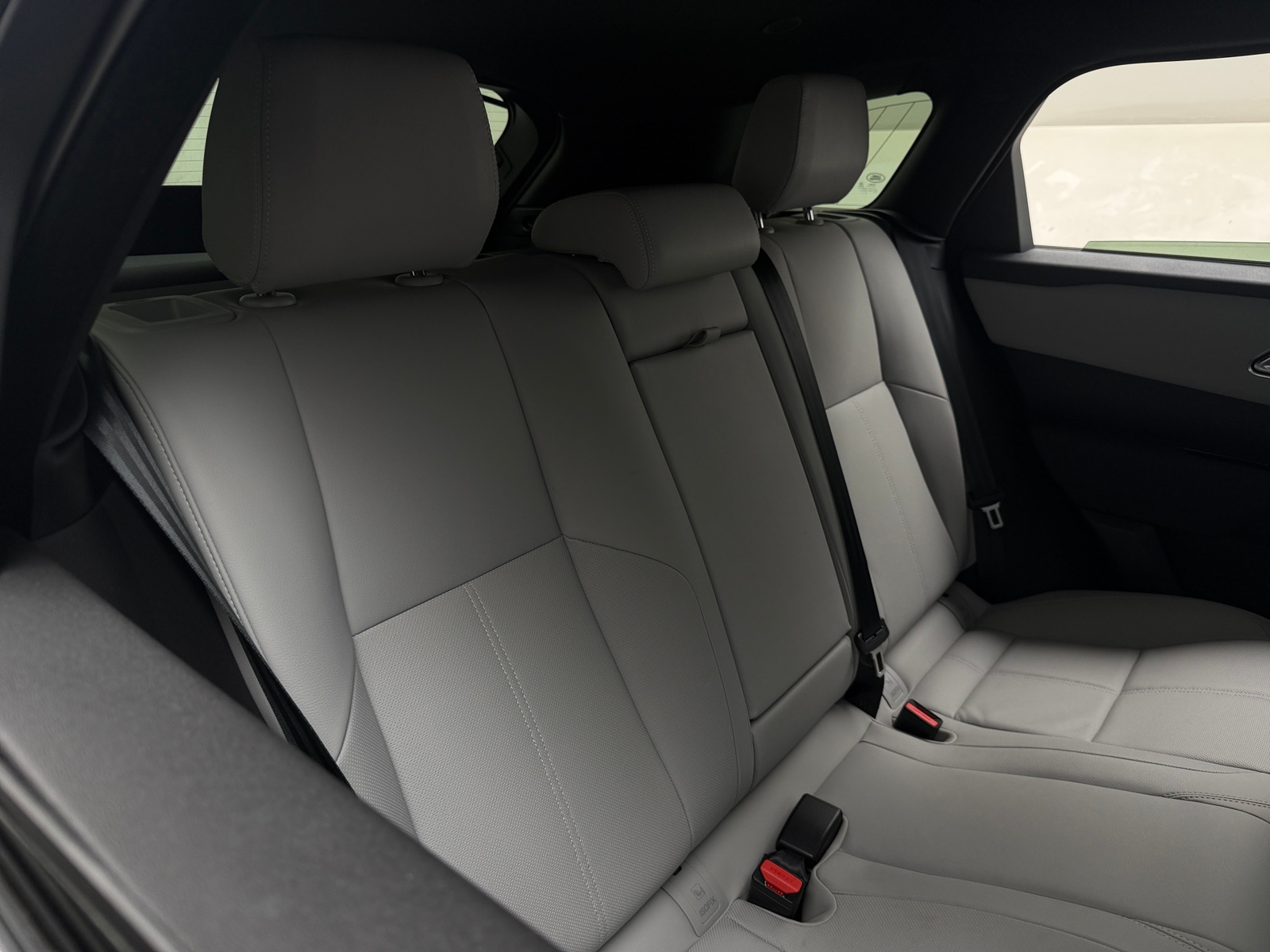 Thumbnail: 2024 Land Rover Range Rover Velar - 5