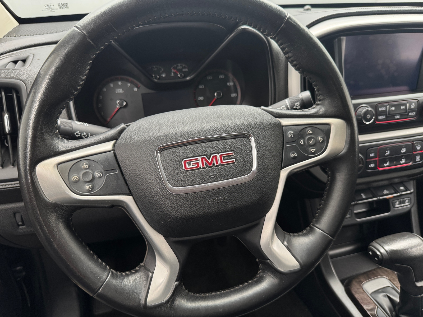Thumbnail: 2016 GMC Canyon - 4