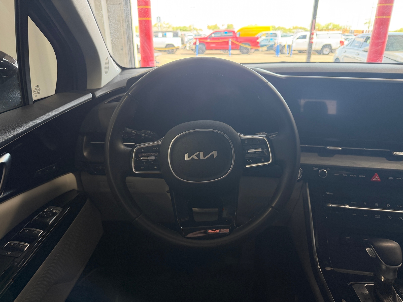Thumbnail: 2024 Kia Carnival - 4
