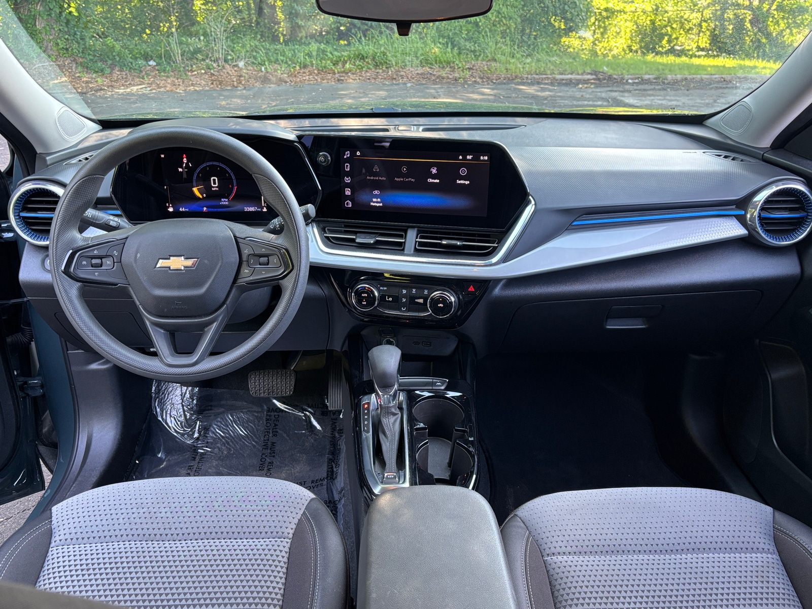 Thumbnail: 2025 Chevrolet Trax - 3