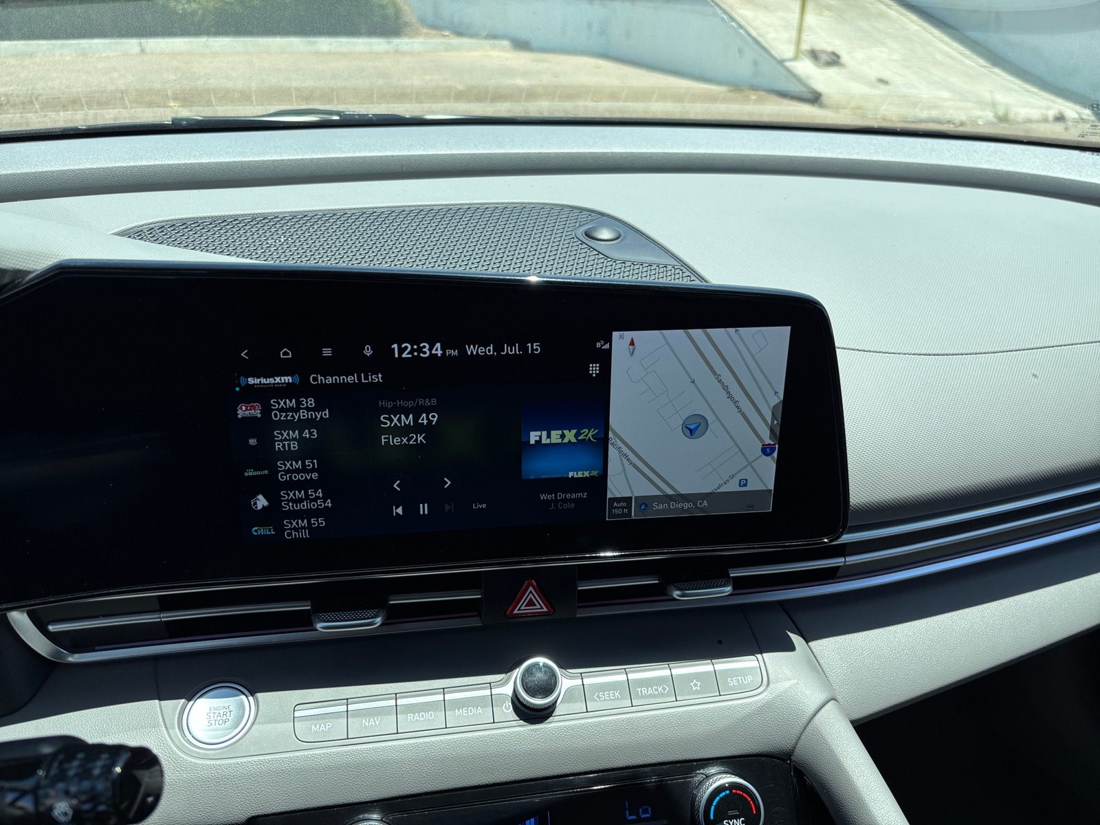 Thumbnail: 2025 Hyundai Elantra - 4