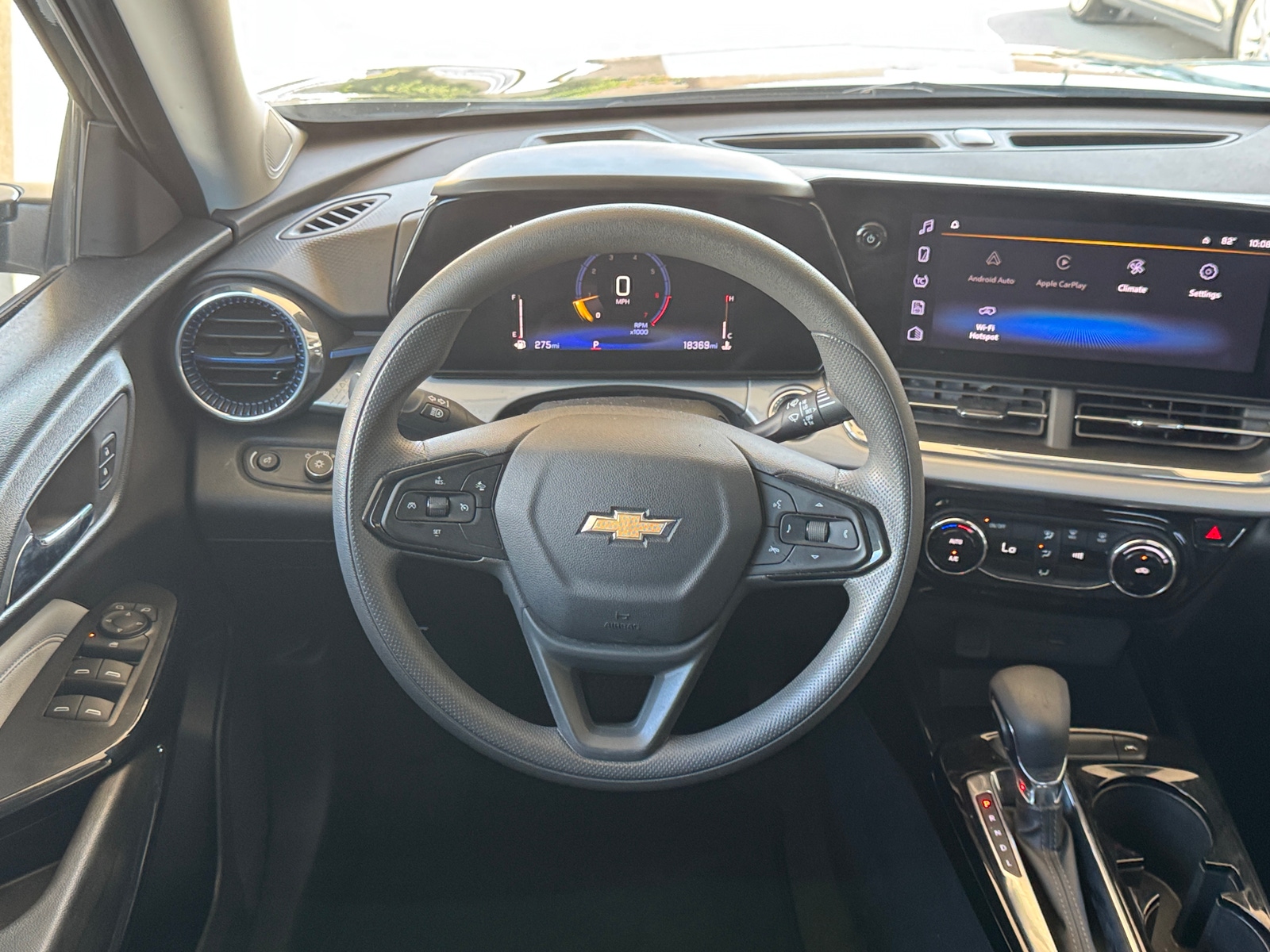 Thumbnail: 2025 Chevrolet Trax - 5