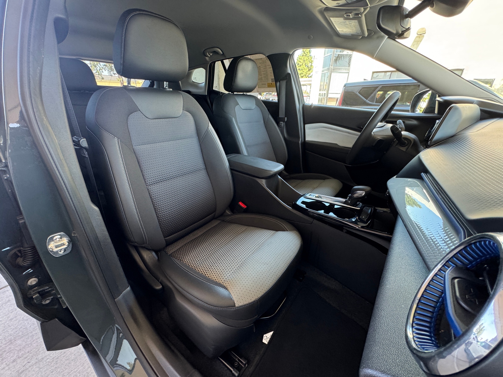 Thumbnail: 2025 Chevrolet Trax - 2