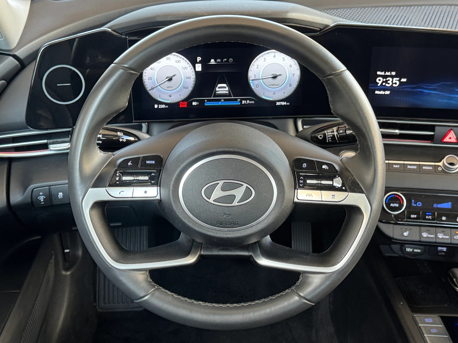 Thumbnail: 2025 Hyundai Elantra - 4