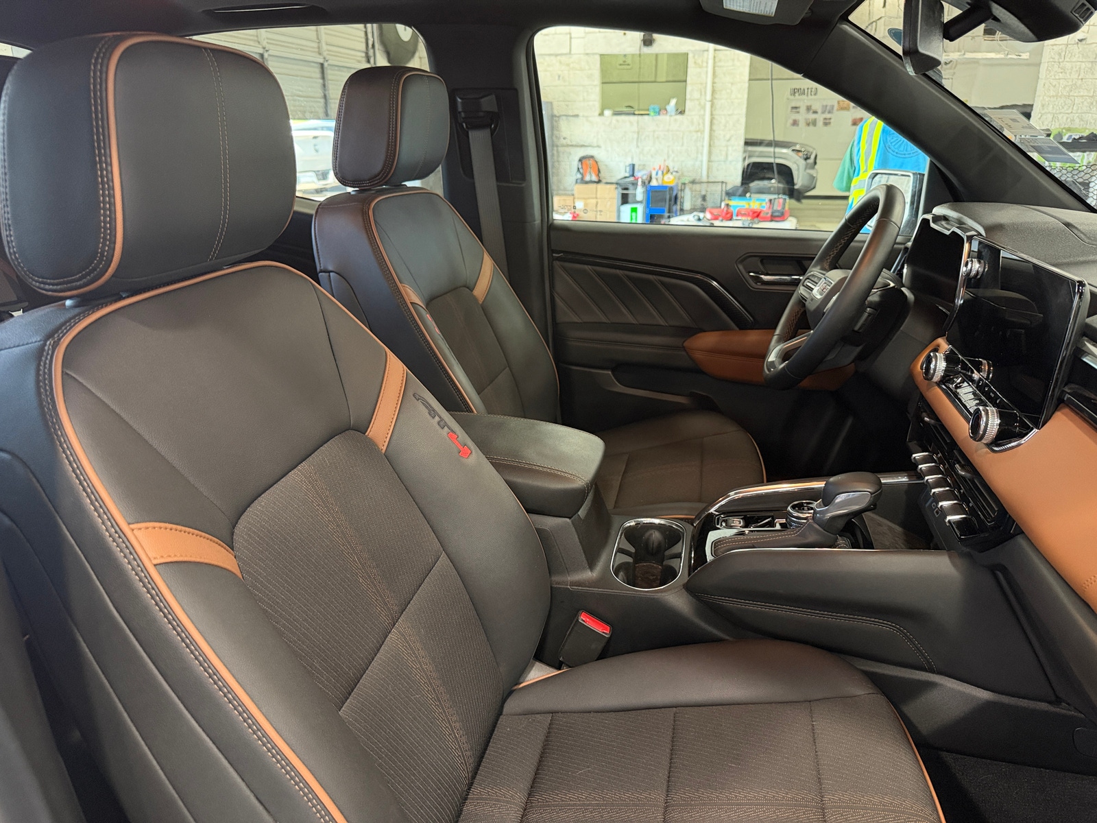 Thumbnail: 2024 GMC Canyon - 2