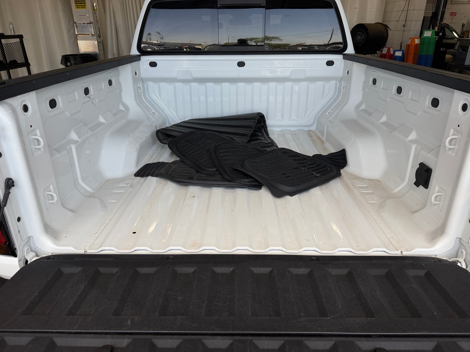 Thumbnail: 2024 GMC Canyon - 7