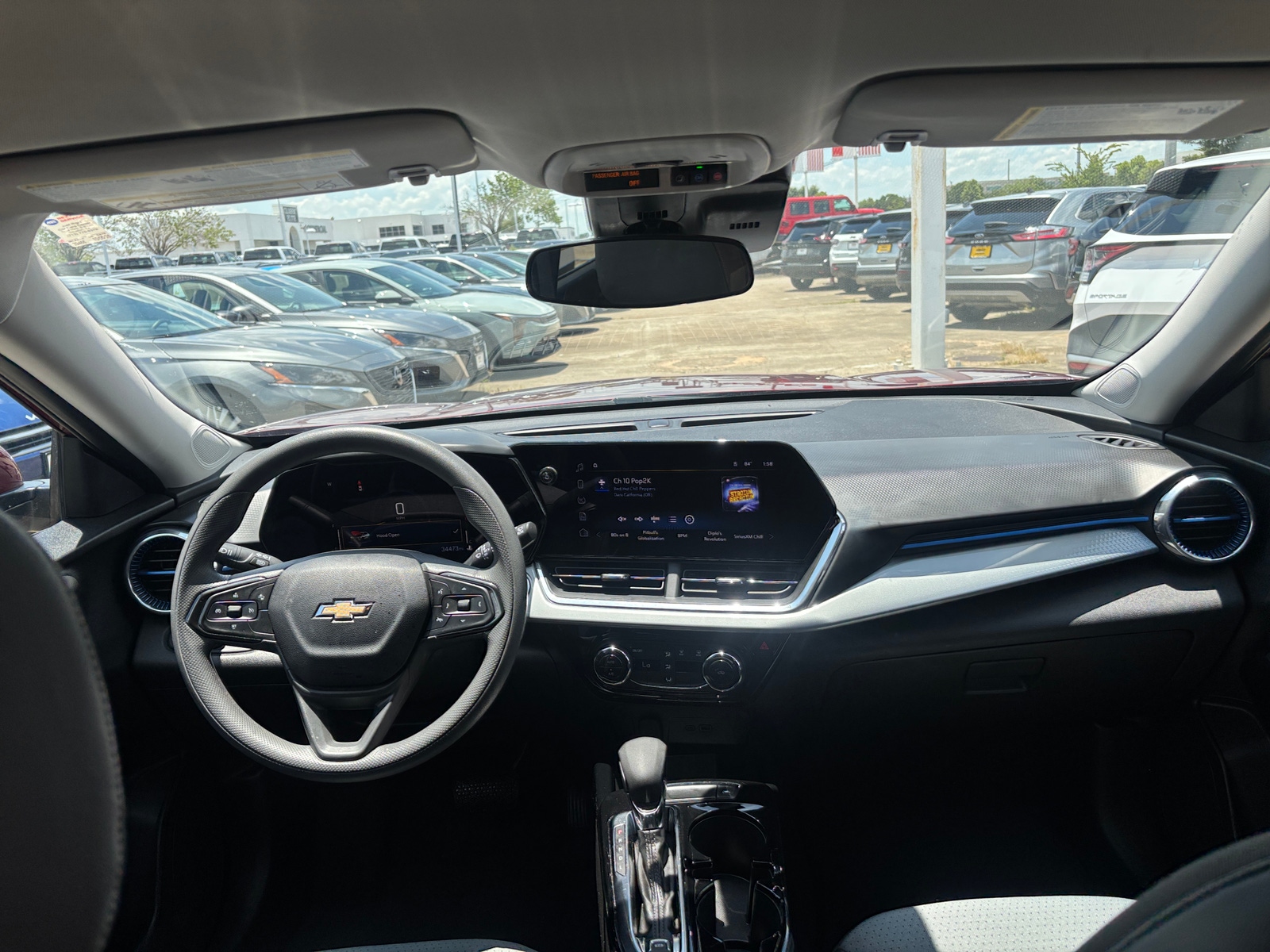 Thumbnail: 2025 Chevrolet Trax - 3