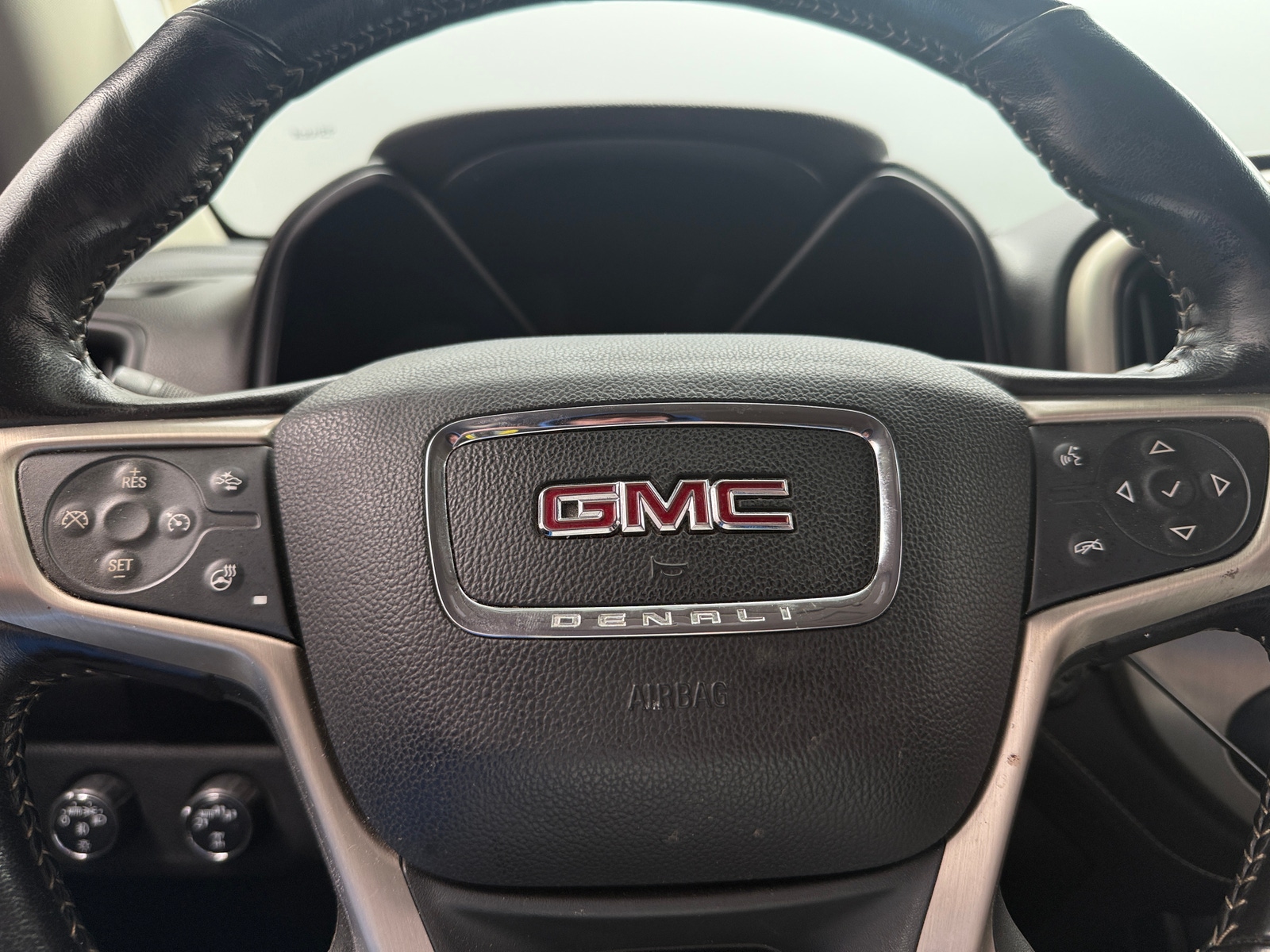 Thumbnail: 2019 GMC Canyon - 5