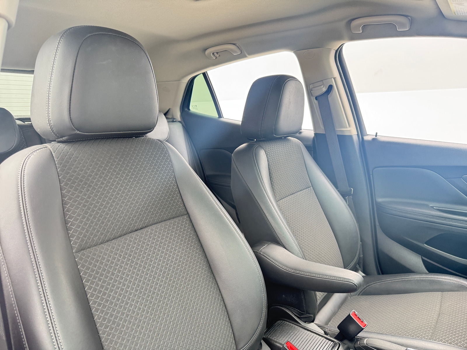 Thumbnail: 2022 Buick Encore - 2