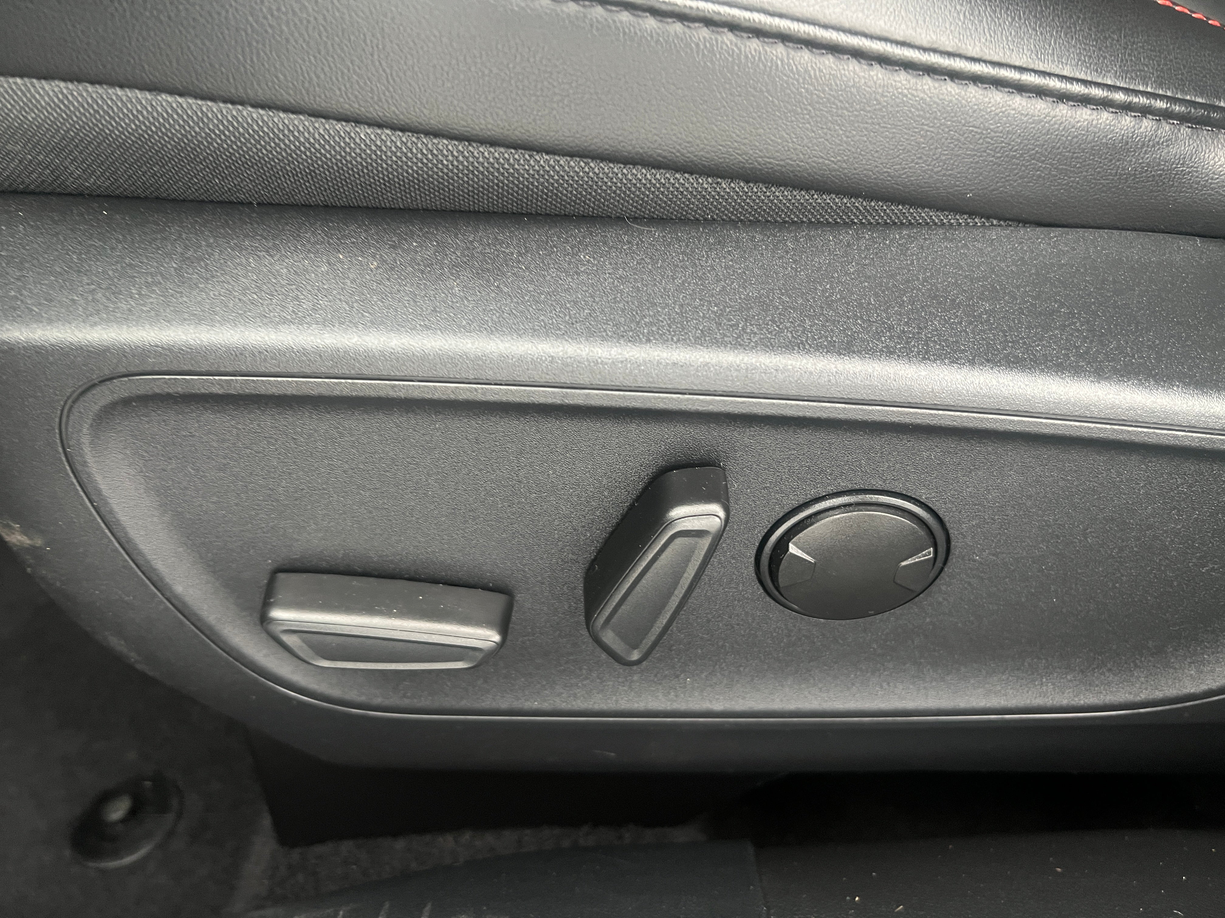 2025 Ford Escape ST-Line - Photo 6