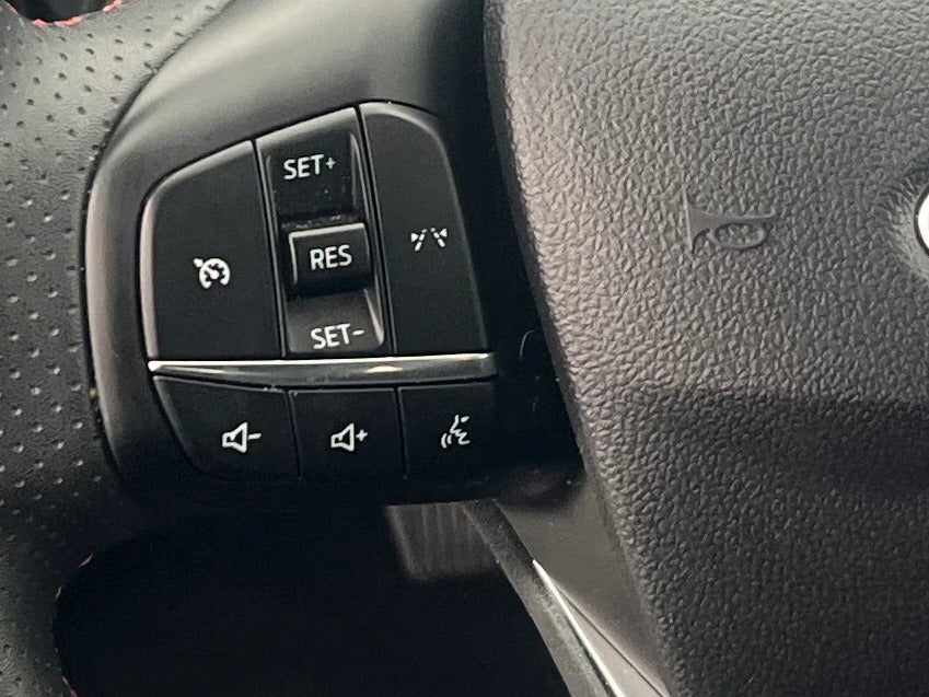 2025 Ford Escape ST-Line - Photo 15