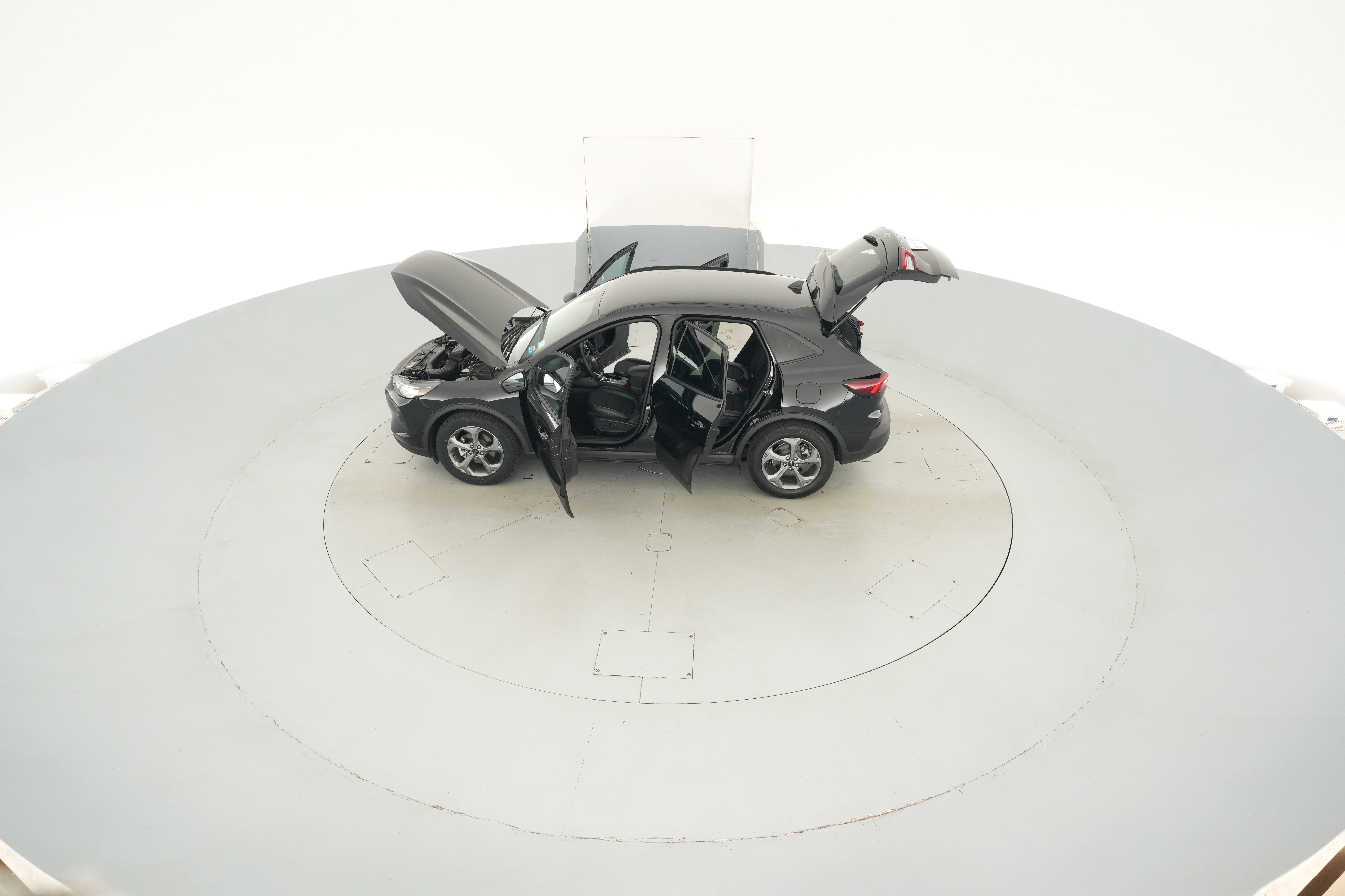 2025 Ford Escape ST-Line - Photo 25