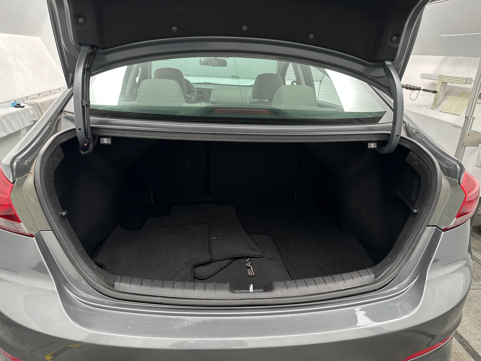 Thumbnail: 2018 Hyundai Elantra - 7
