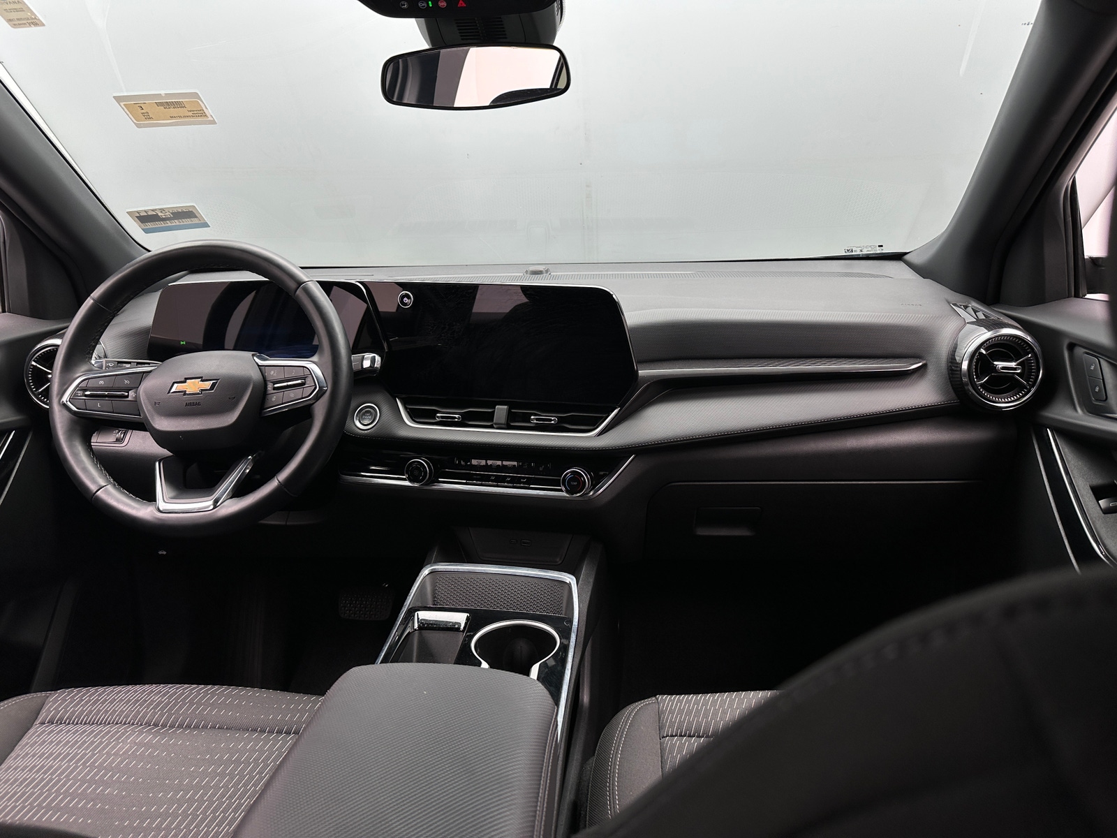 Thumbnail: 2025 Chevrolet Equinox - 3