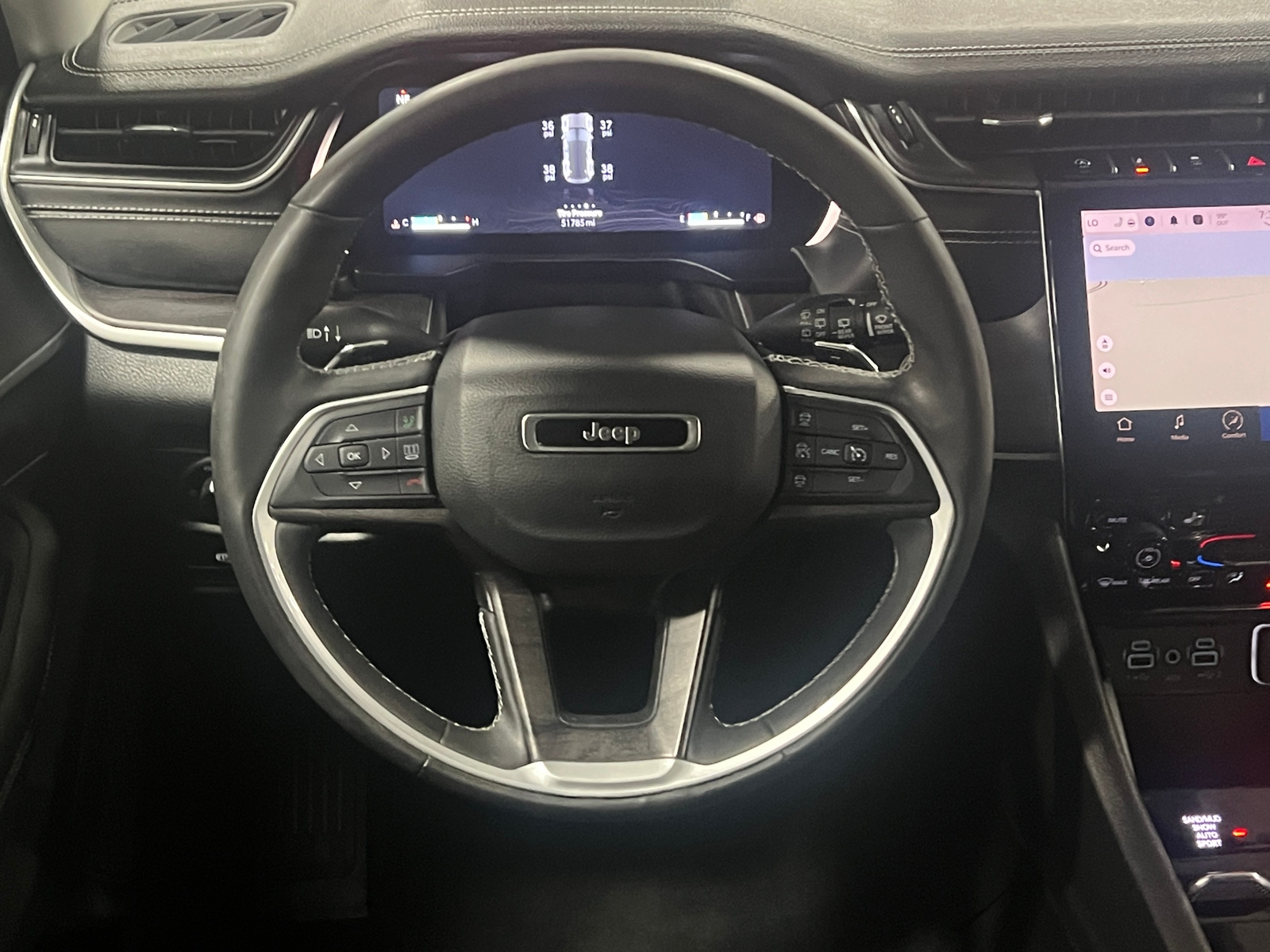 Thumbnail: 2023 Jeep Grand Cherokee - 4