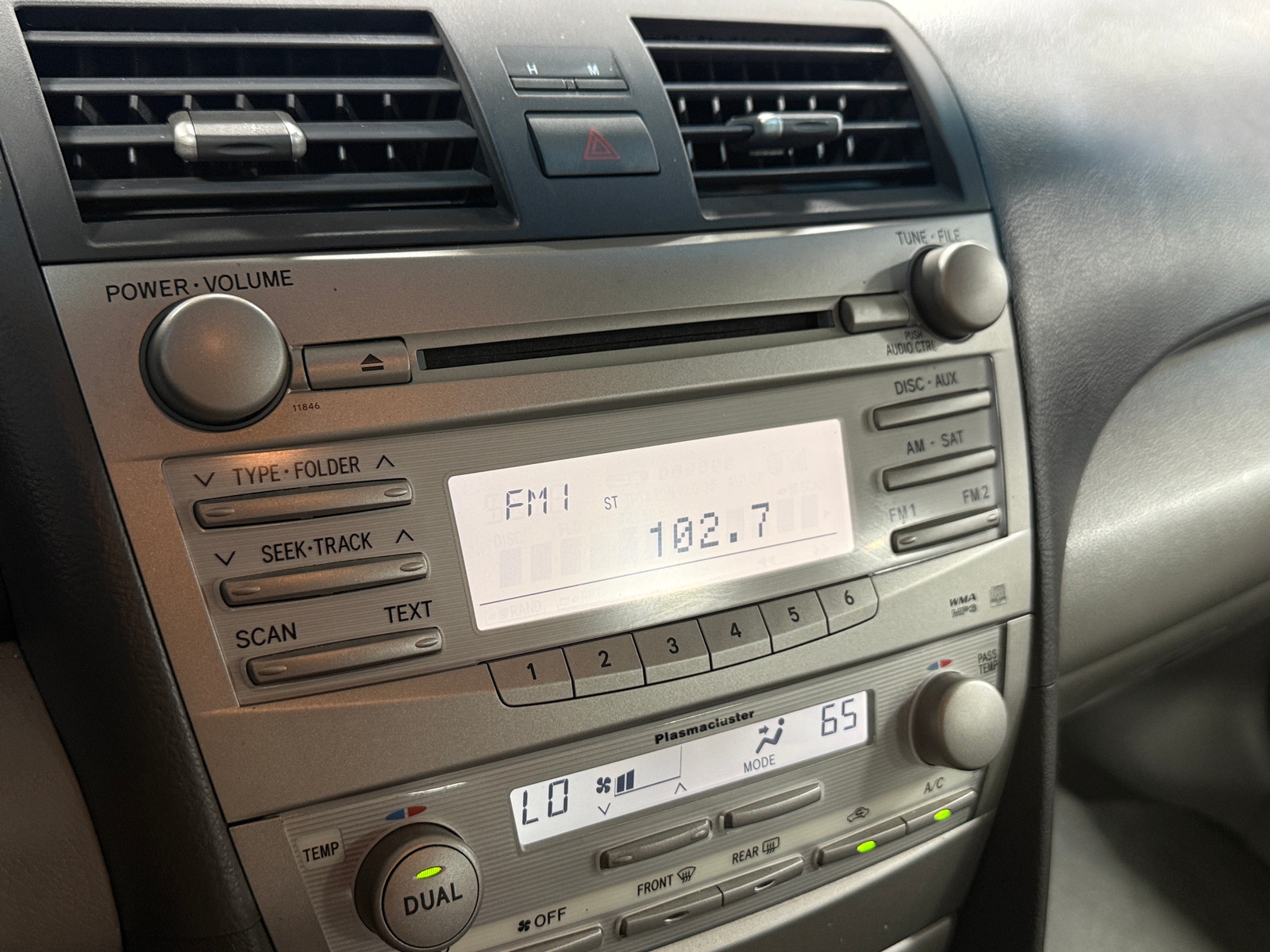 Thumbnail: 2010 Toyota Camry - 4
