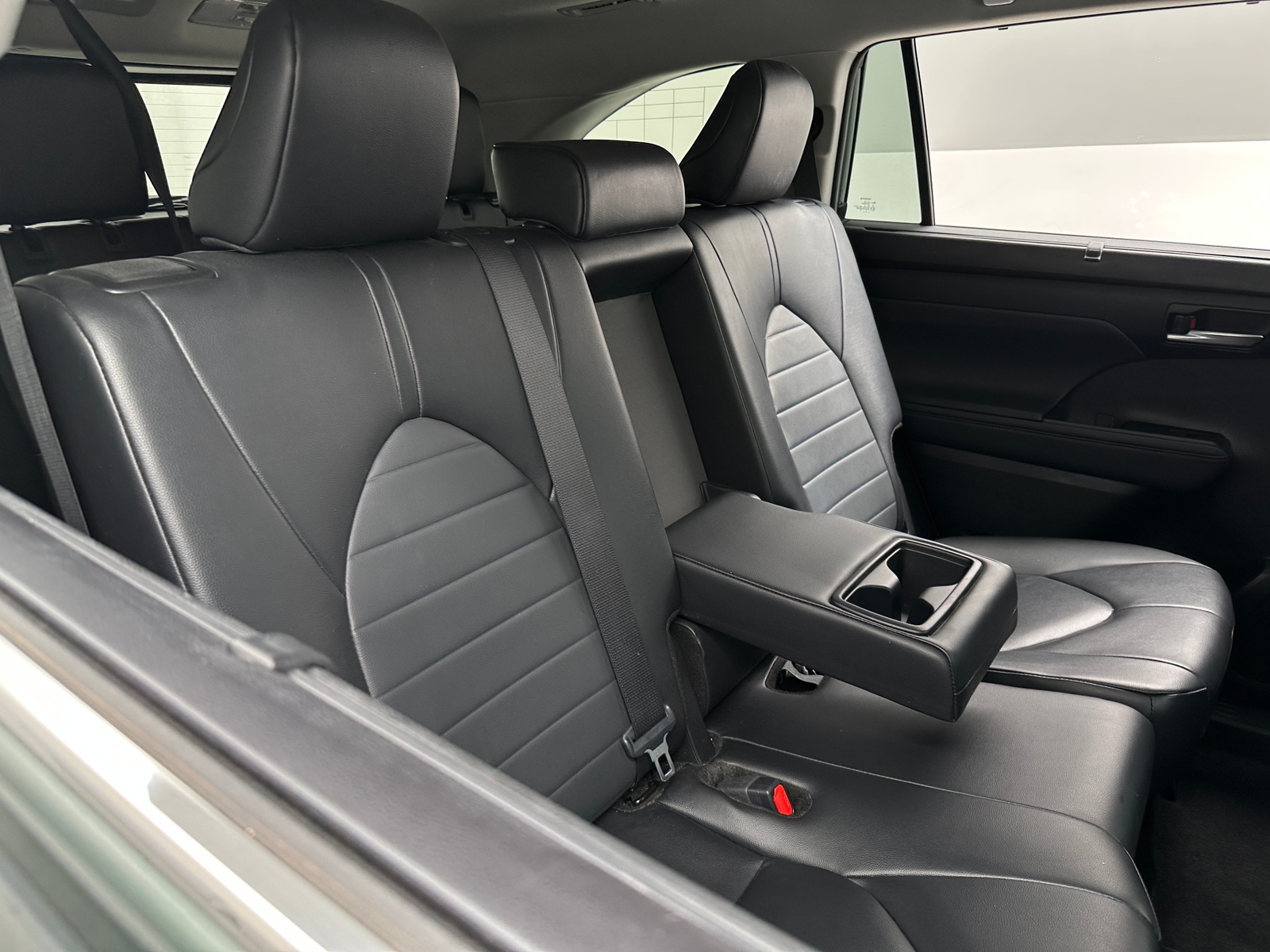 Thumbnail: 2024 Toyota Highlander - 5