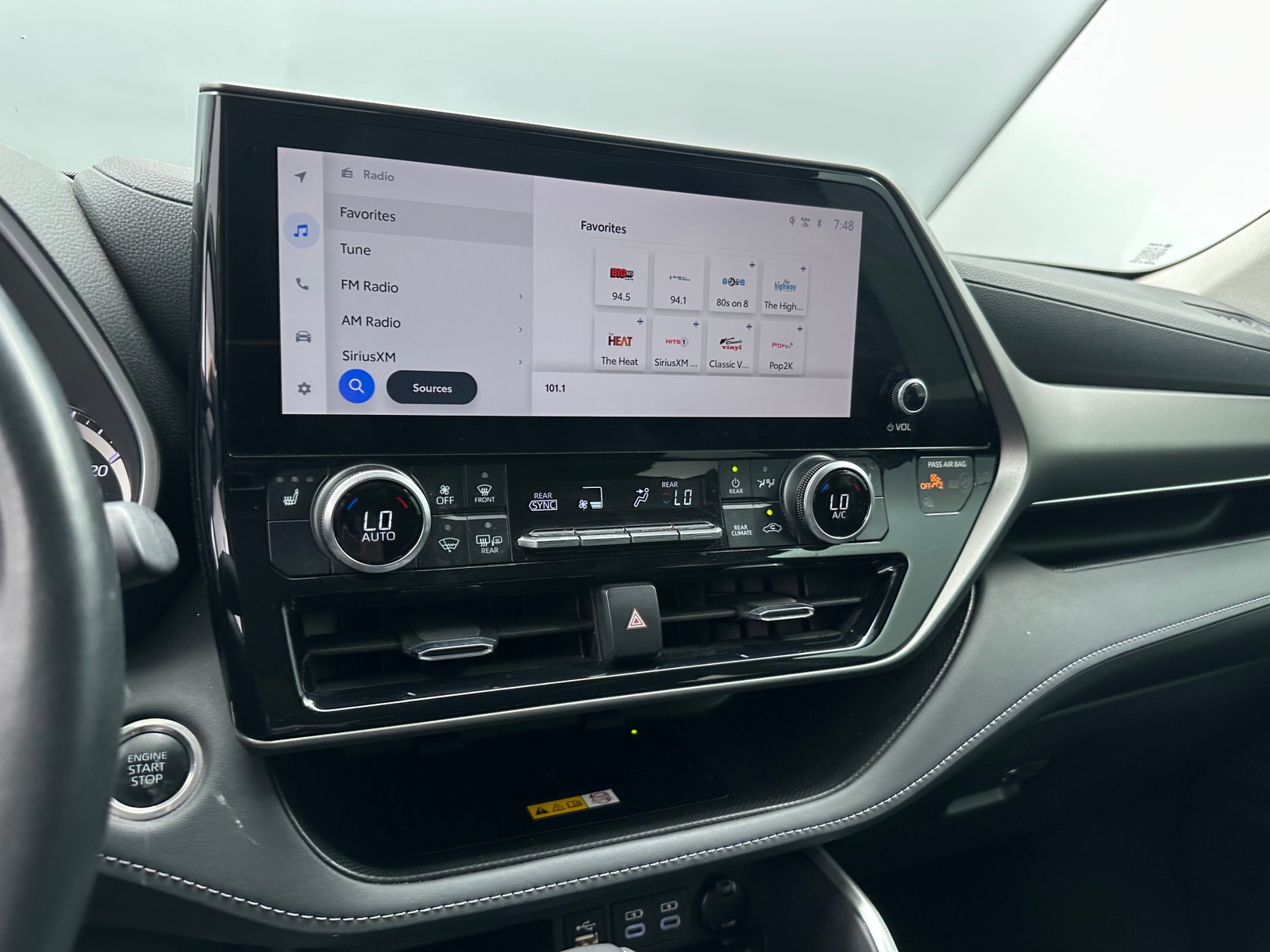 Thumbnail: 2024 Toyota Highlander - 3