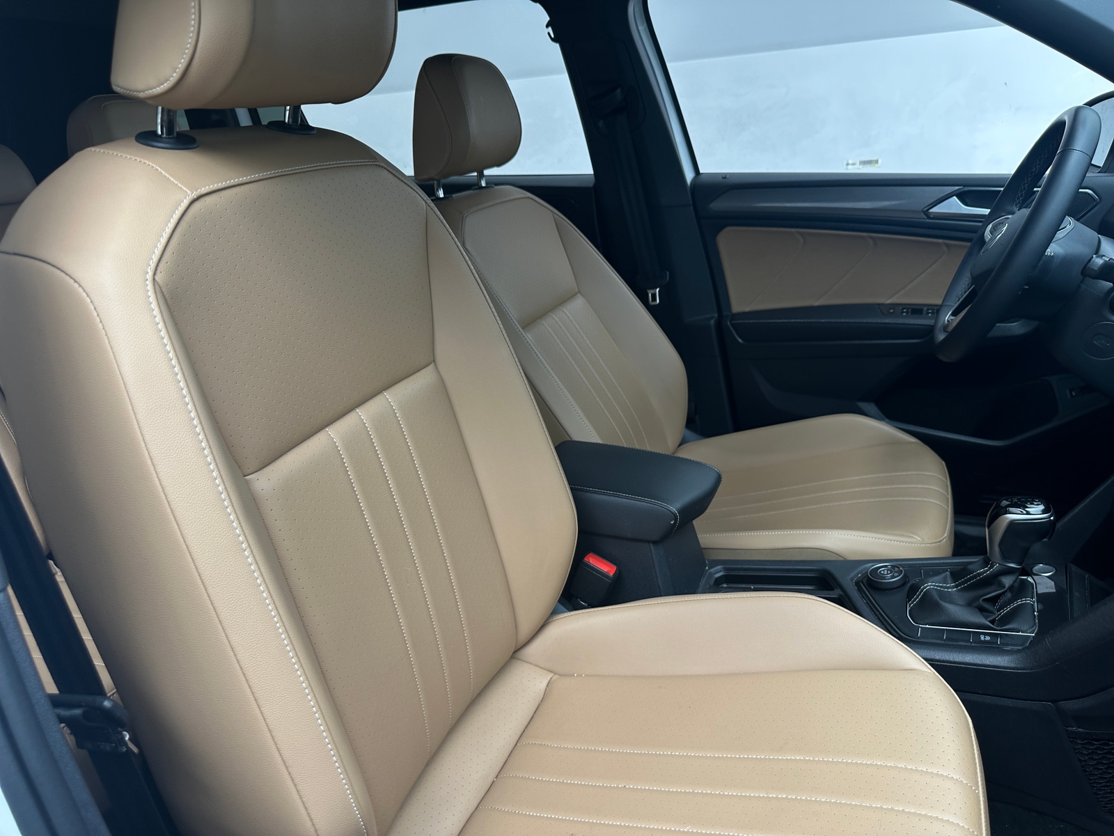 Thumbnail: 2024 Volkswagen Tiguan - 2