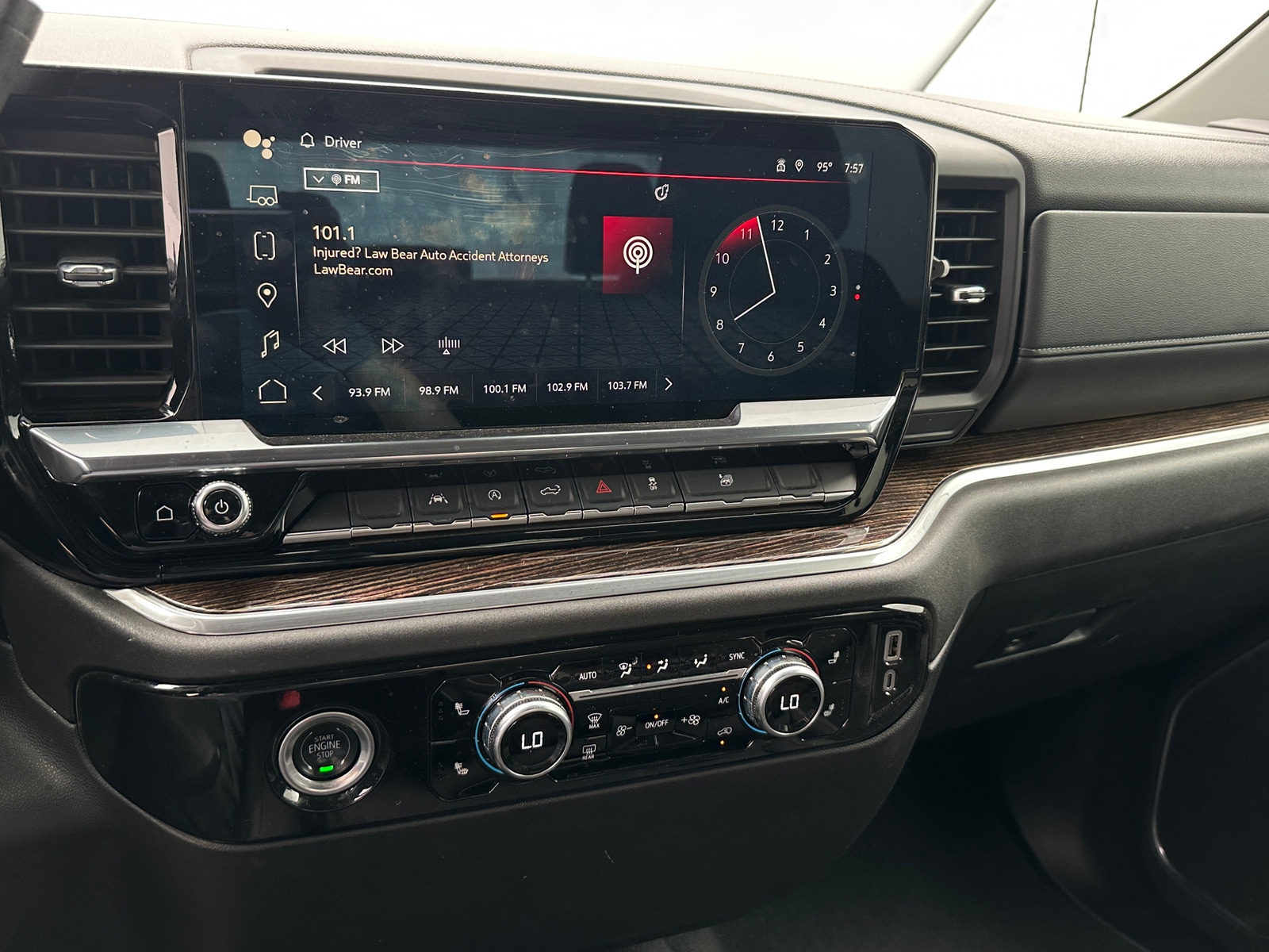 Thumbnail: 2024 GMC Sierra 1500 - 4