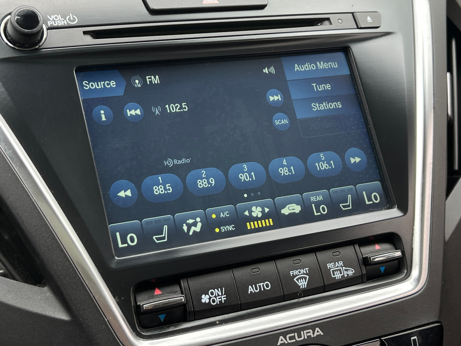 Thumbnail: 2019 Acura MDX - 3