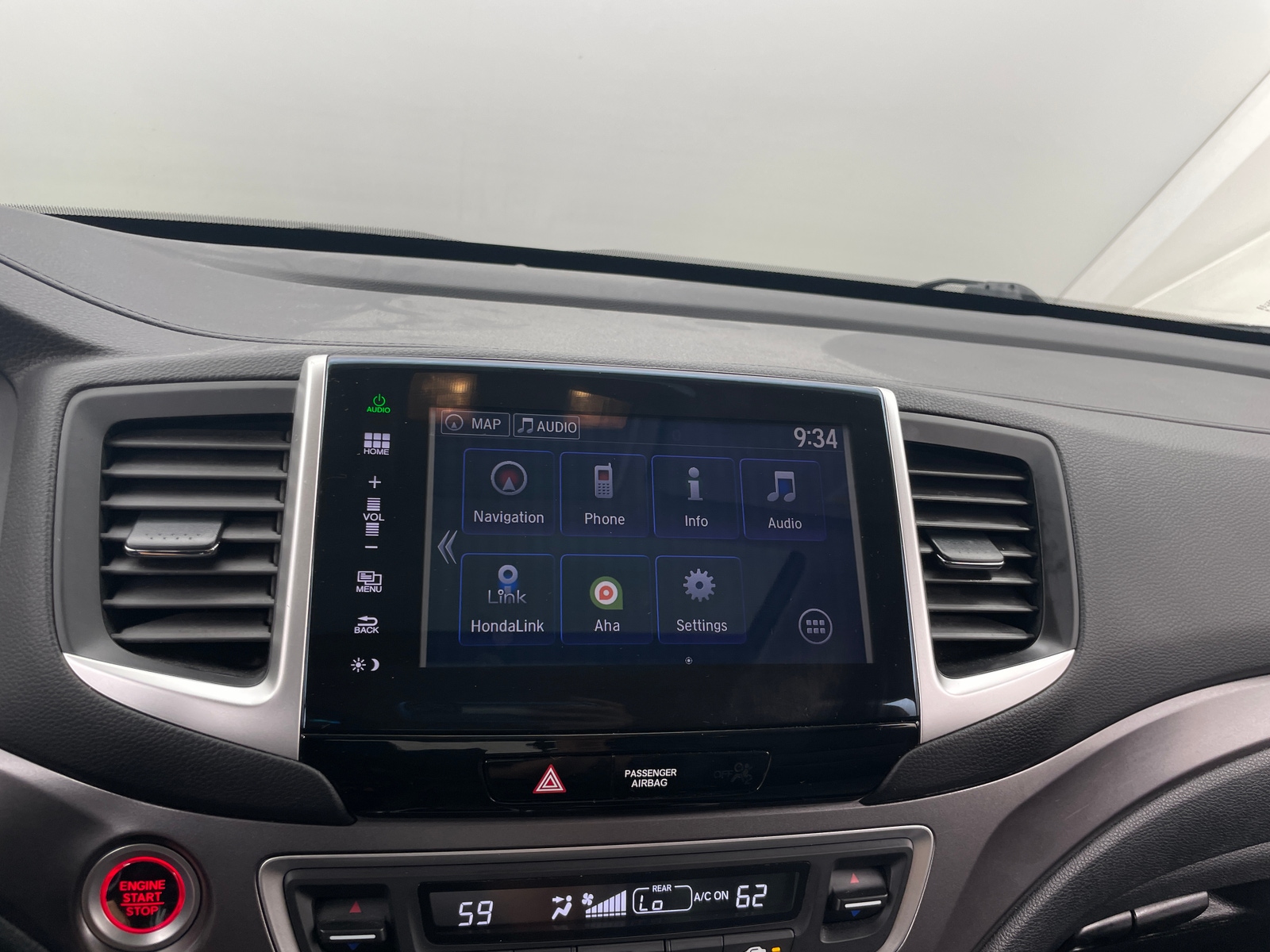 Thumbnail: 2016 Honda Pilot - 3