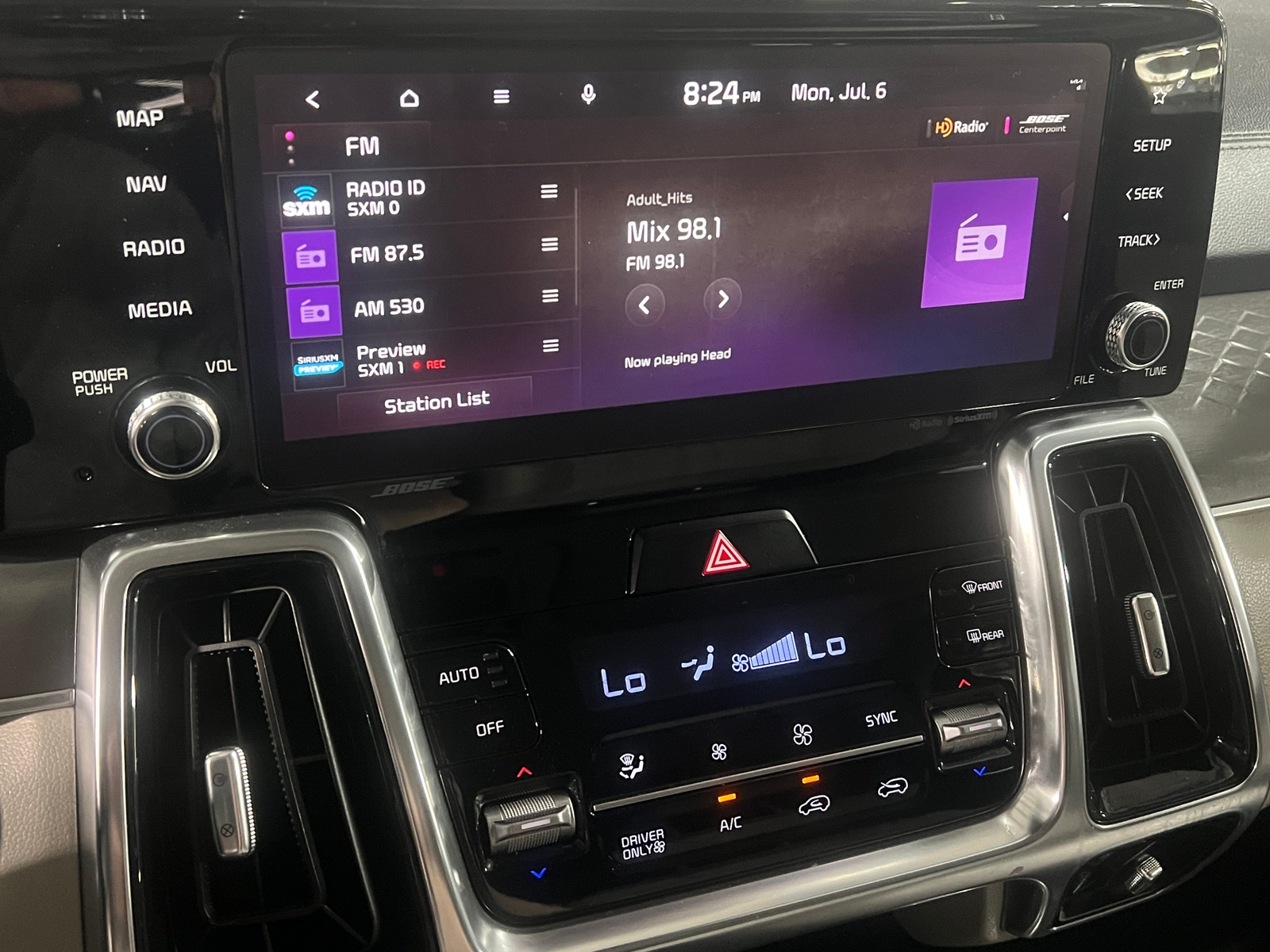 Thumbnail: 2023 Kia Sorento - 3