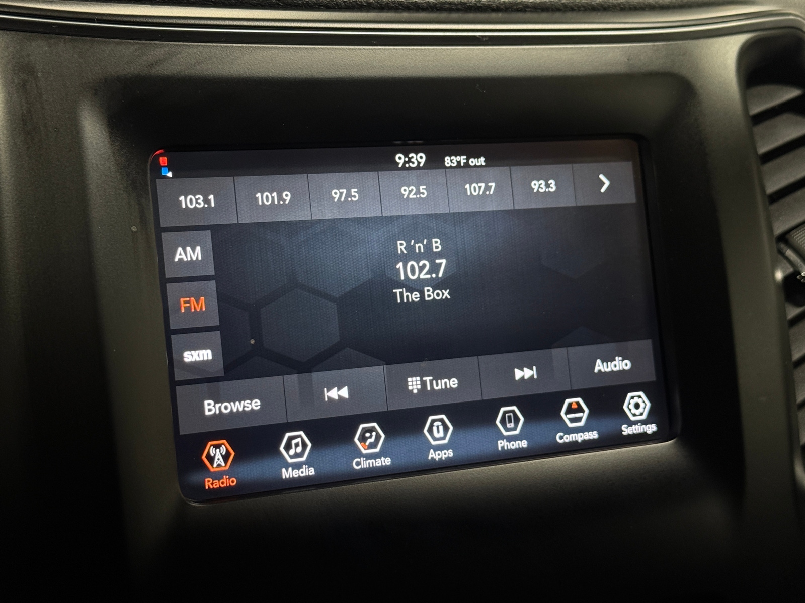 Thumbnail: 2019 Jeep Cherokee - 4