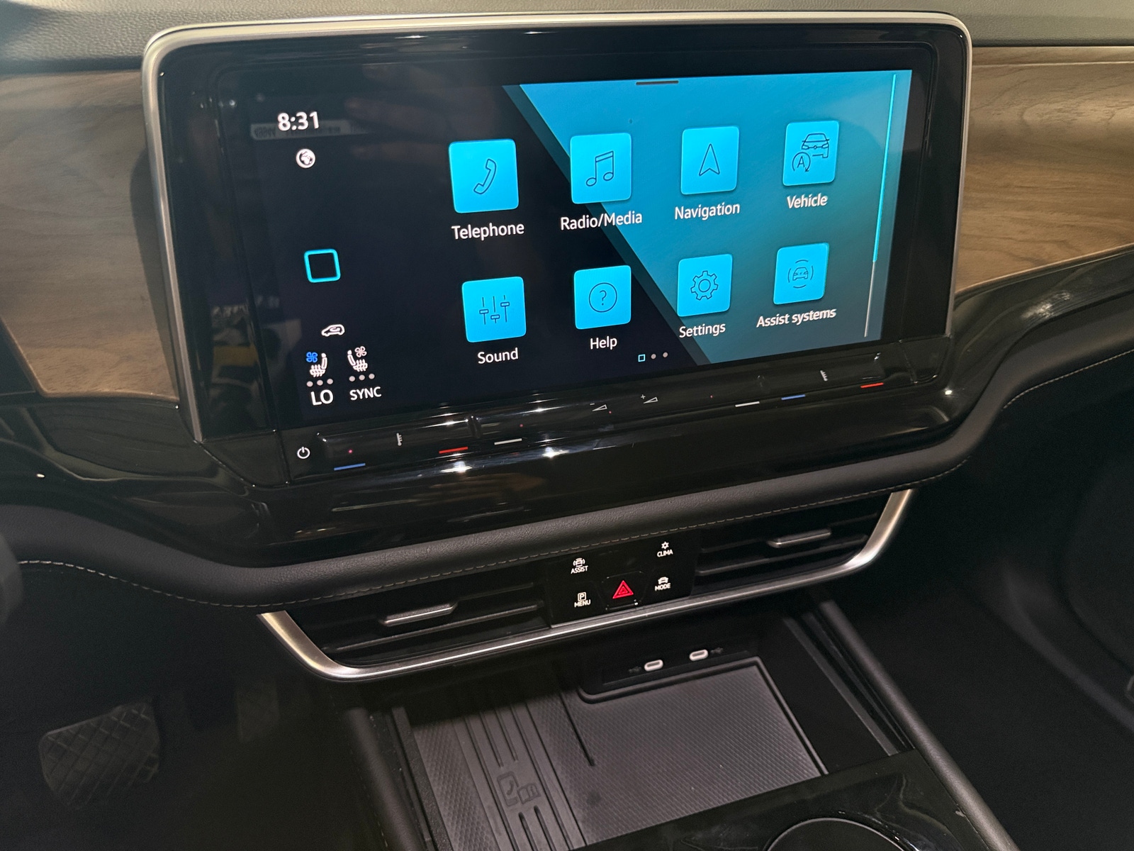 Thumbnail: 2025 Volkswagen Atlas - 3
