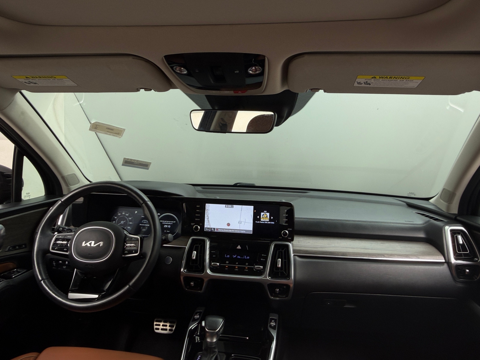Thumbnail: 2023 Kia Sorento - 2