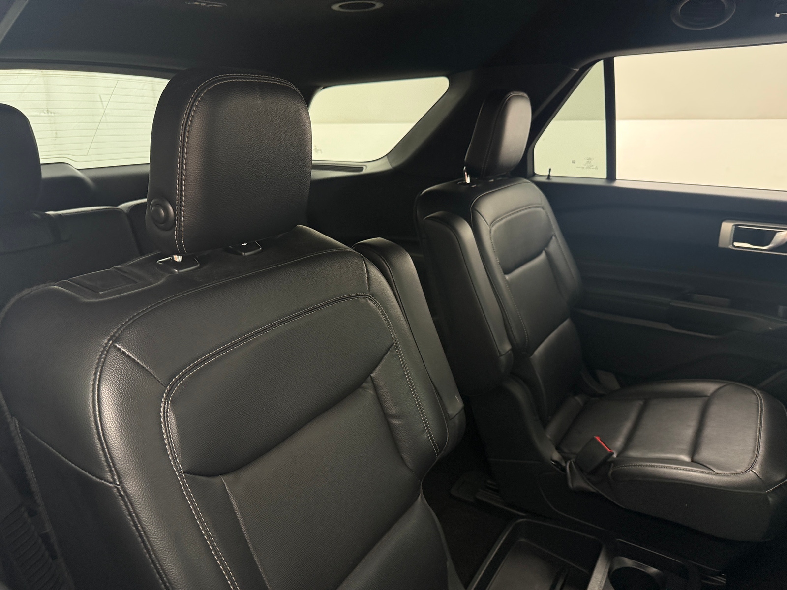 Thumbnail: 2020 Ford Explorer - 5