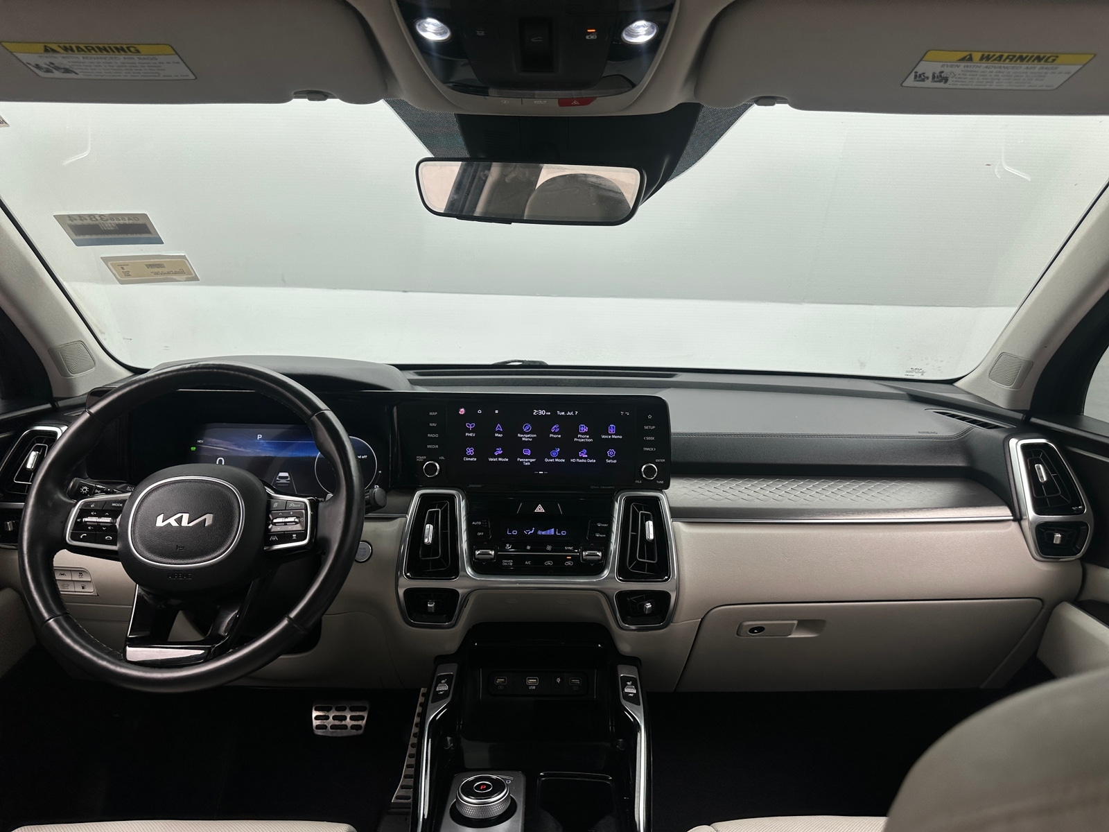 Thumbnail: 2023 Kia Sorento - 2
