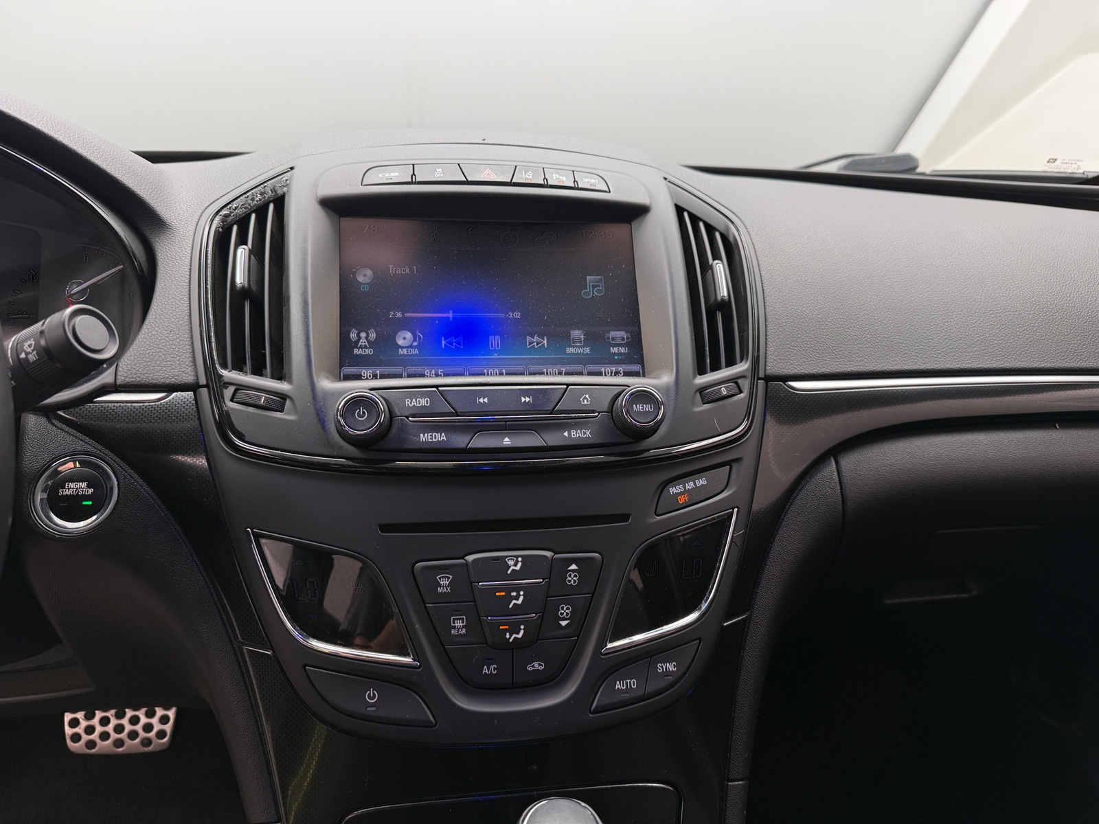 Thumbnail: 2017 Buick Regal - 3