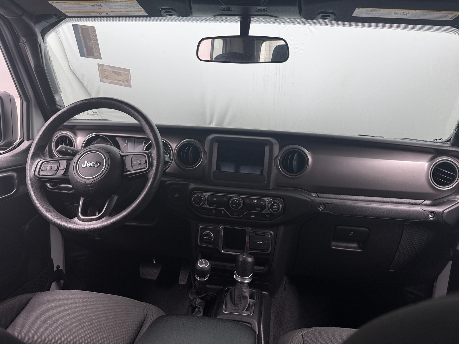 Thumbnail: 2023 Jeep Gladiator - 3