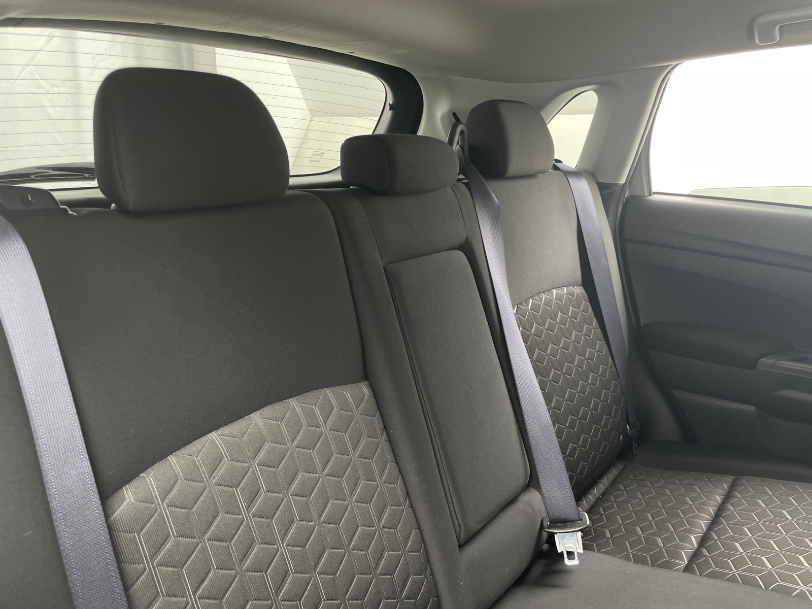 Thumbnail: 2025 Mitsubishi Outlander Sport - 6