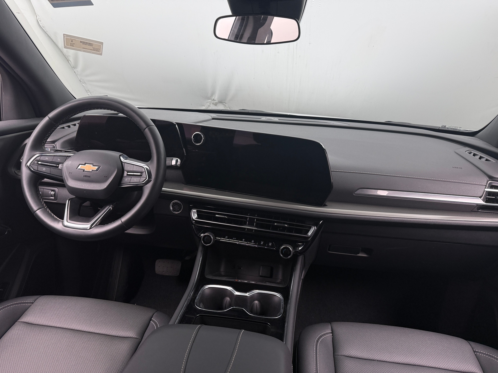 Thumbnail: 2026 Chevrolet Traverse - 3